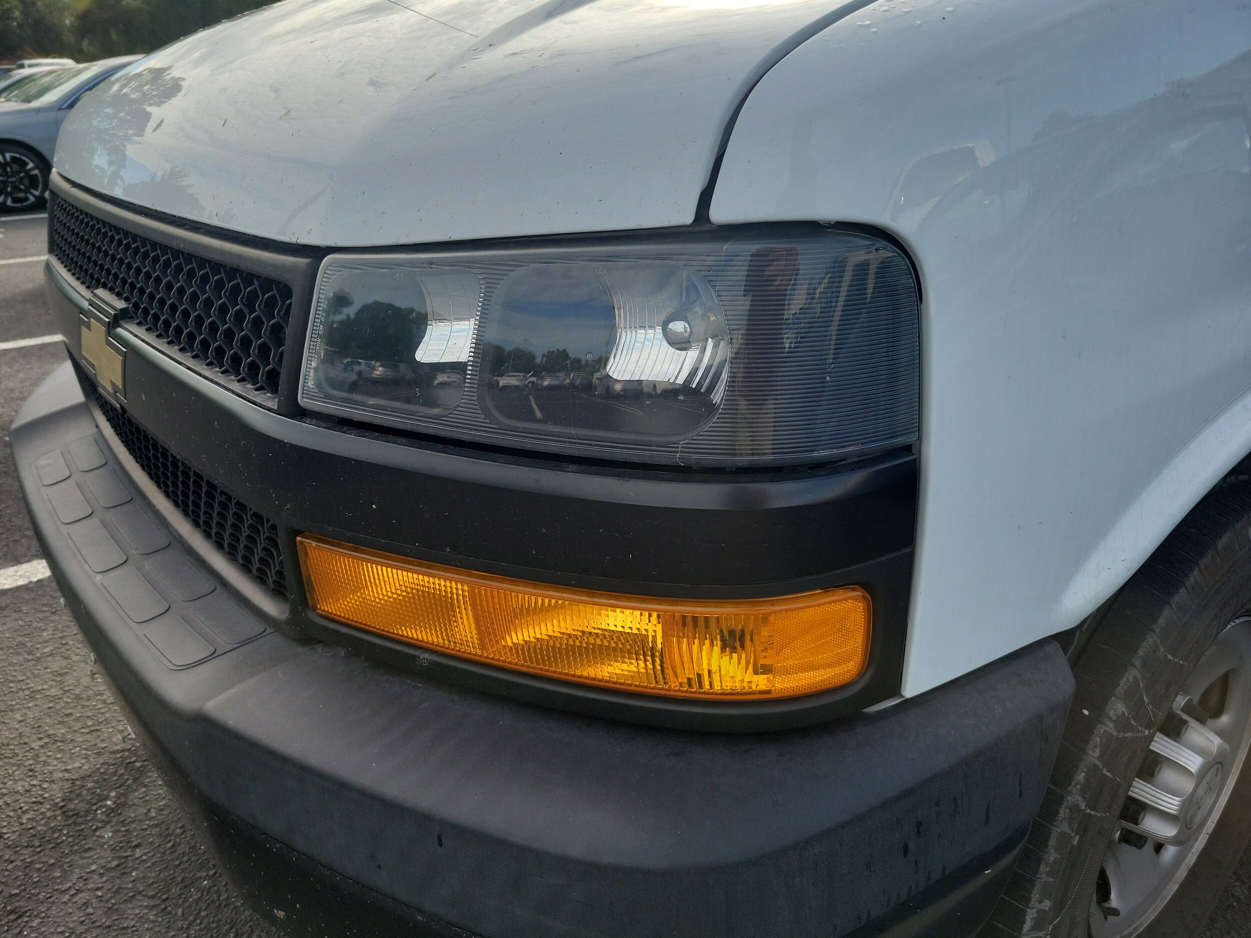 2021 Chevrolet Express 2500 Work Van photo 2