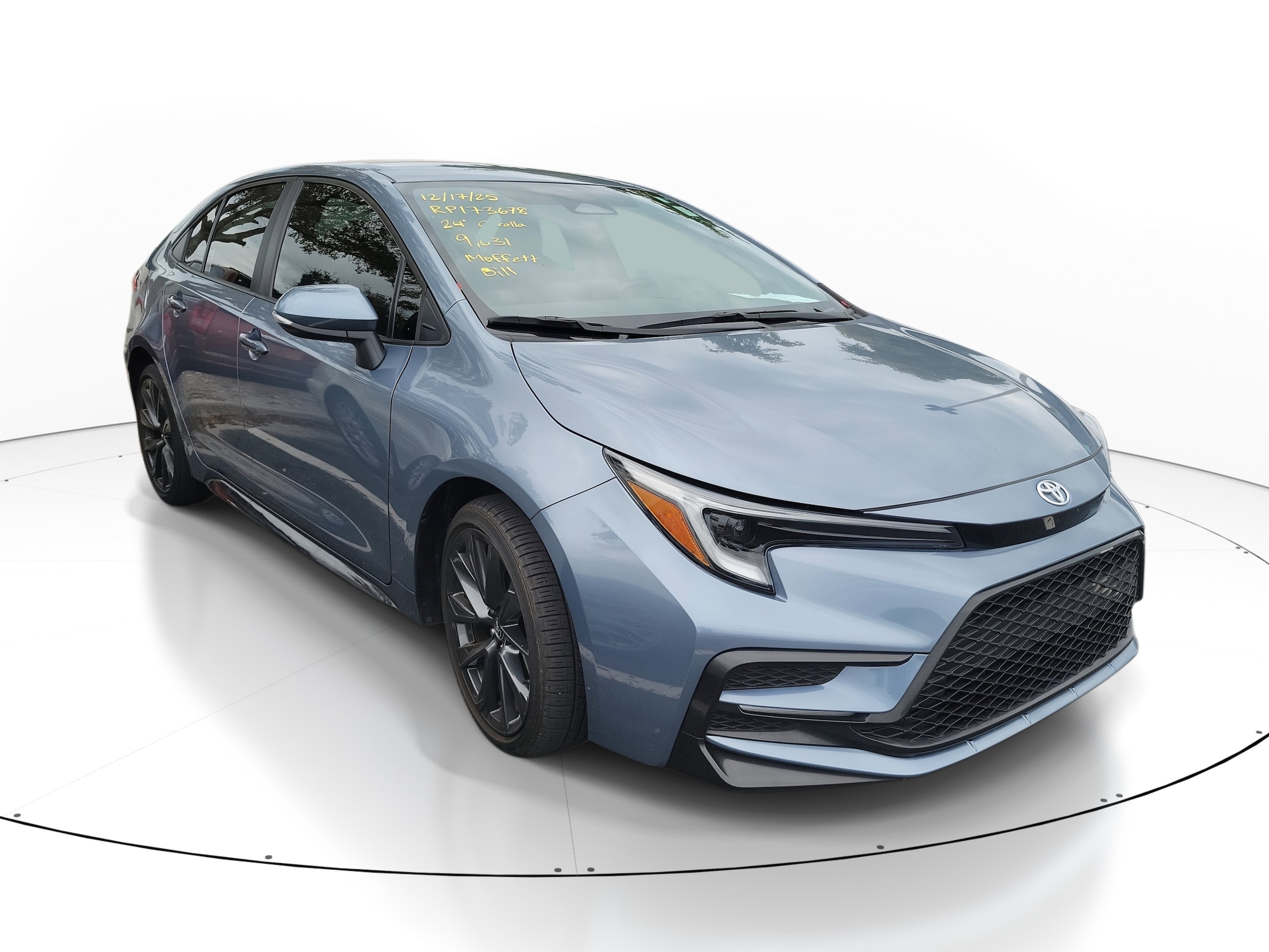 2024 Toyota Corolla SE's photo