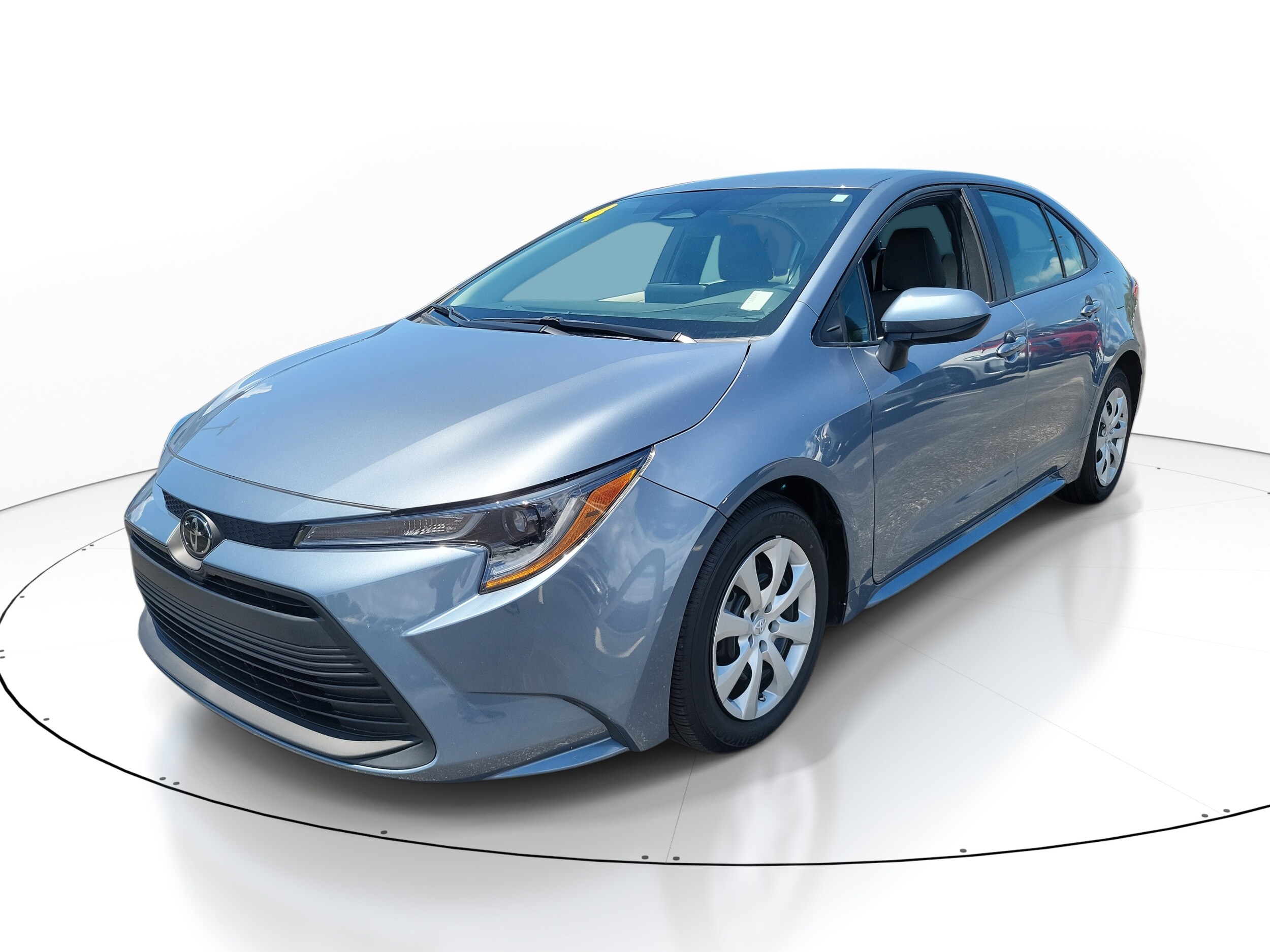 2024 Toyota Corolla LE photo 2