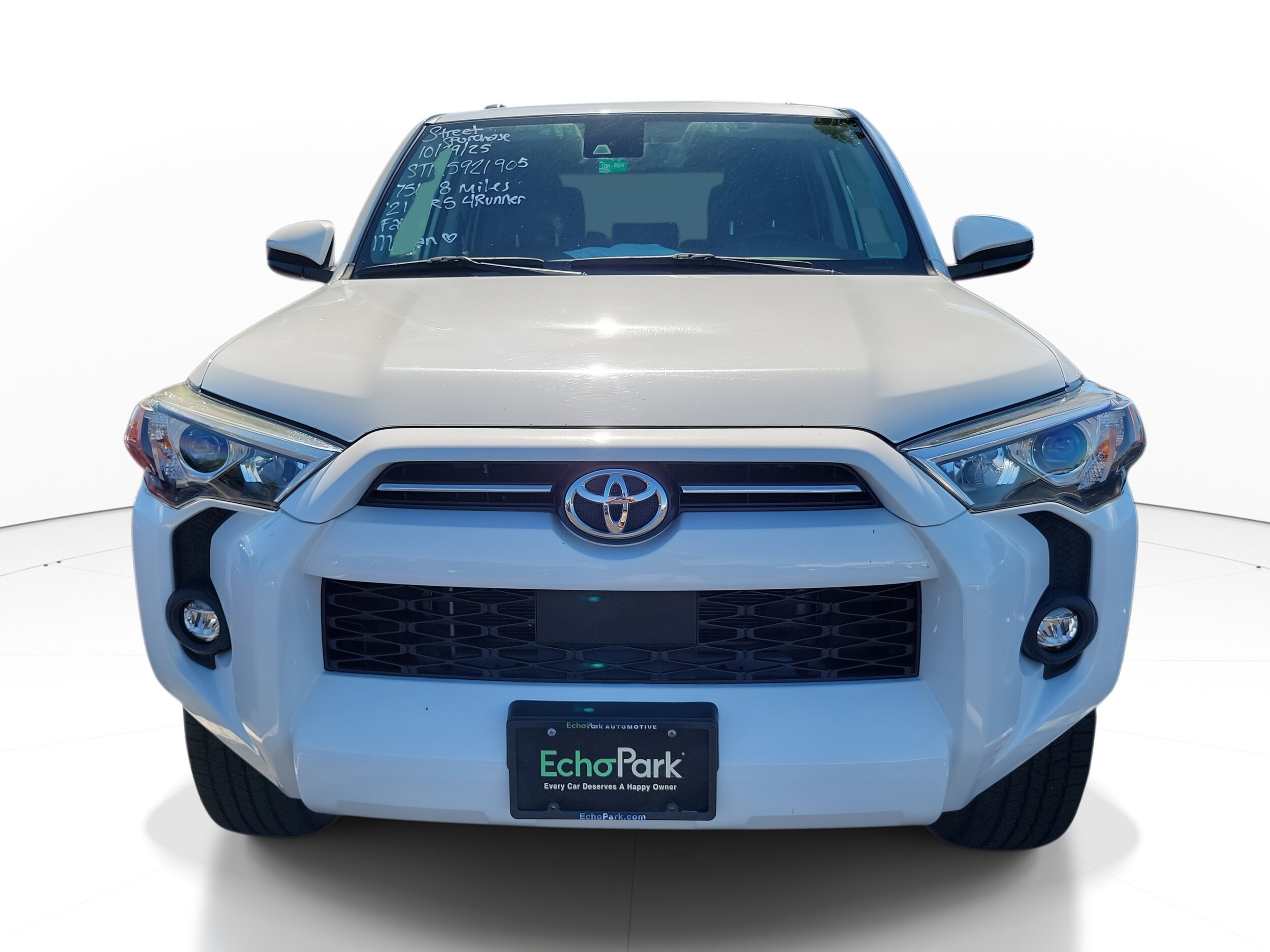 2021 Toyota 4Runner SR5 photo 2