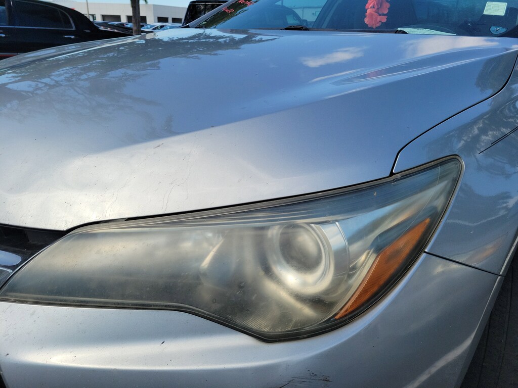 Used 2017 Toyota Camry SE Sedan
