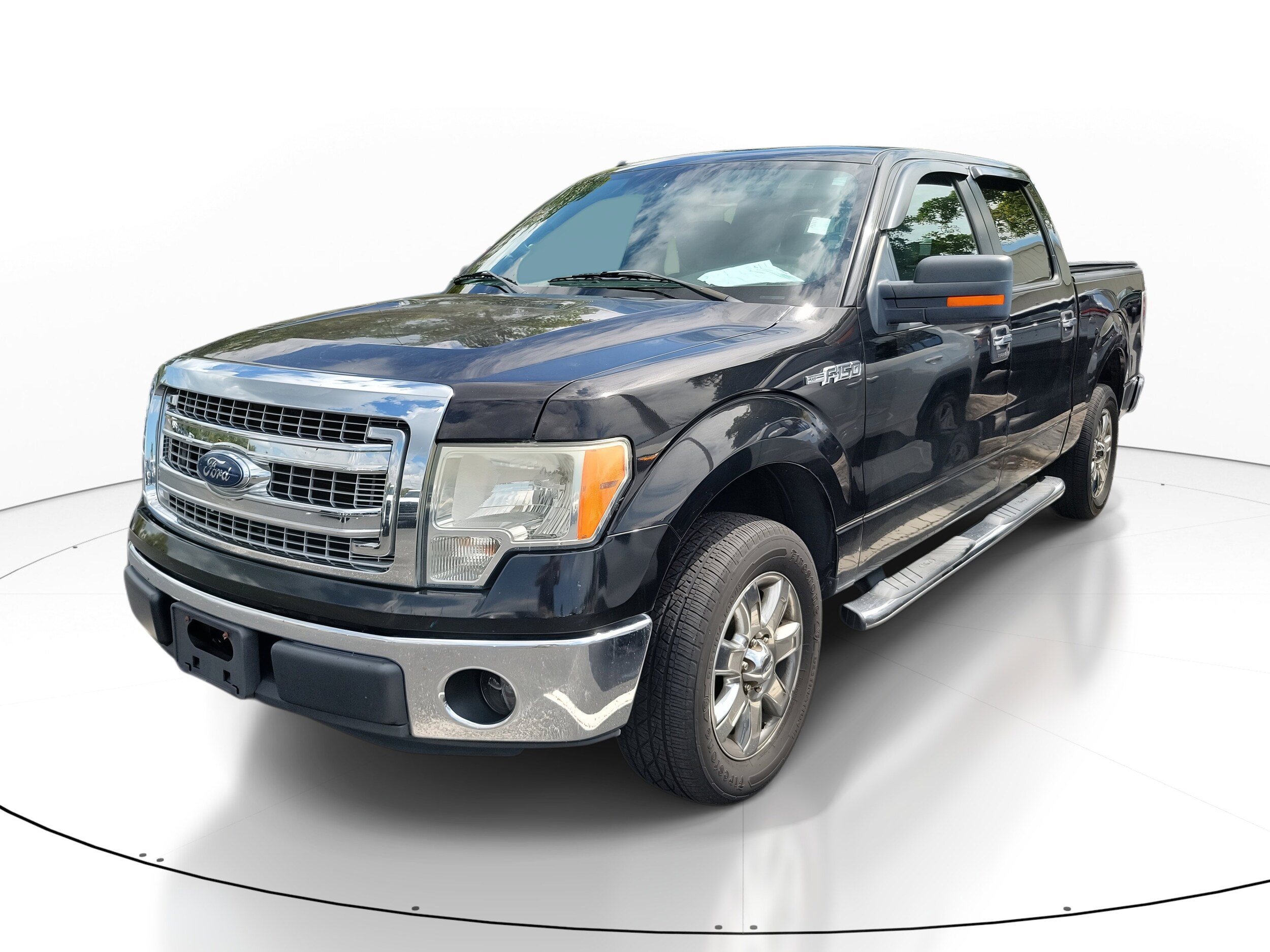 2013 Ford F-150 XLT photo 3