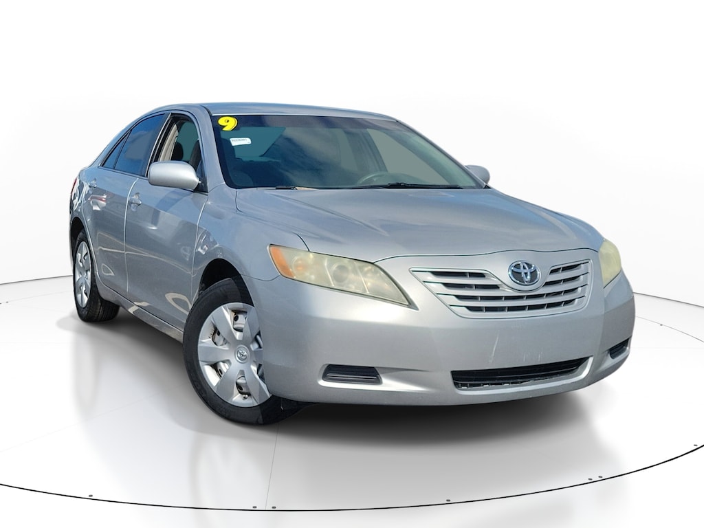 Used 2009 Toyota Camry SE Sedan