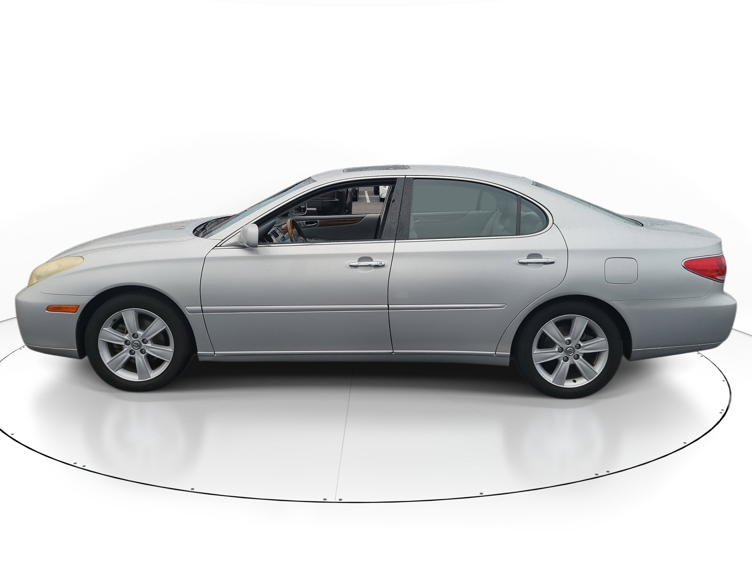 2005 Lexus ES 330 Base photo 2