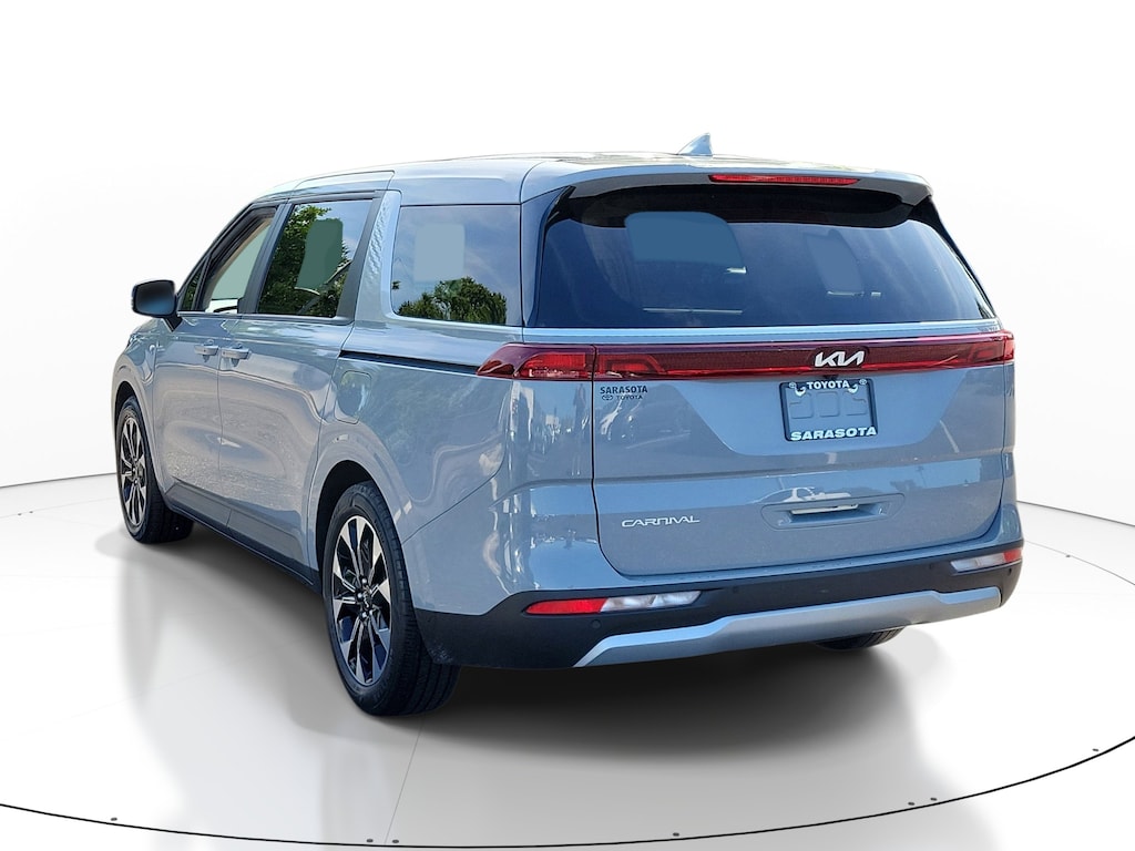 Used 2024 Kia Carnival EX MPV