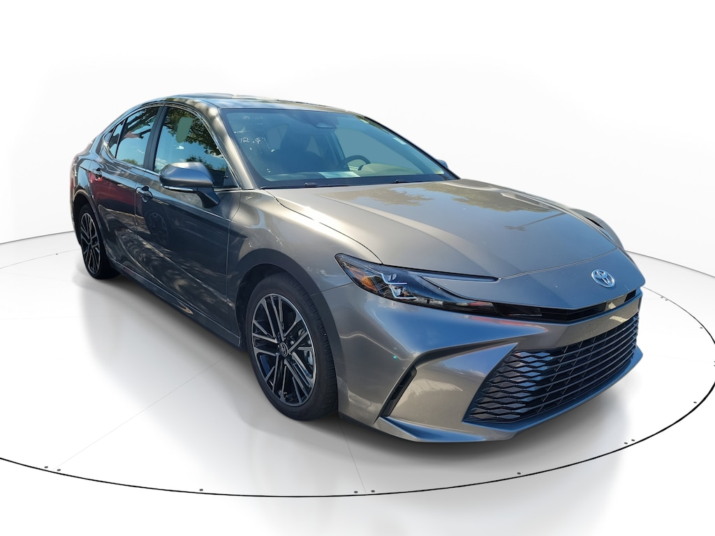 Used 2025 Toyota Camry XLE Sedan