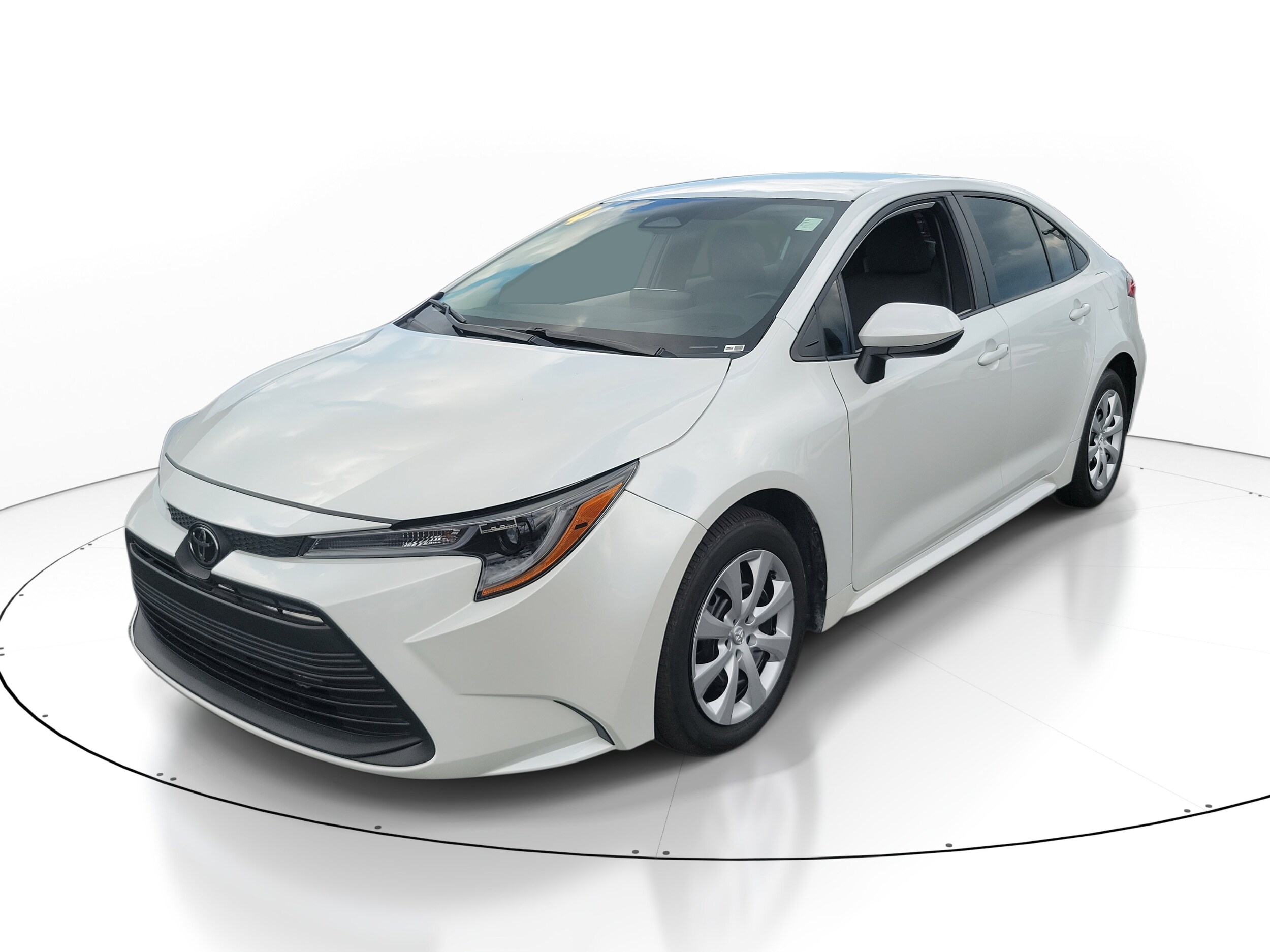 2024 Toyota Corolla LE photo 2