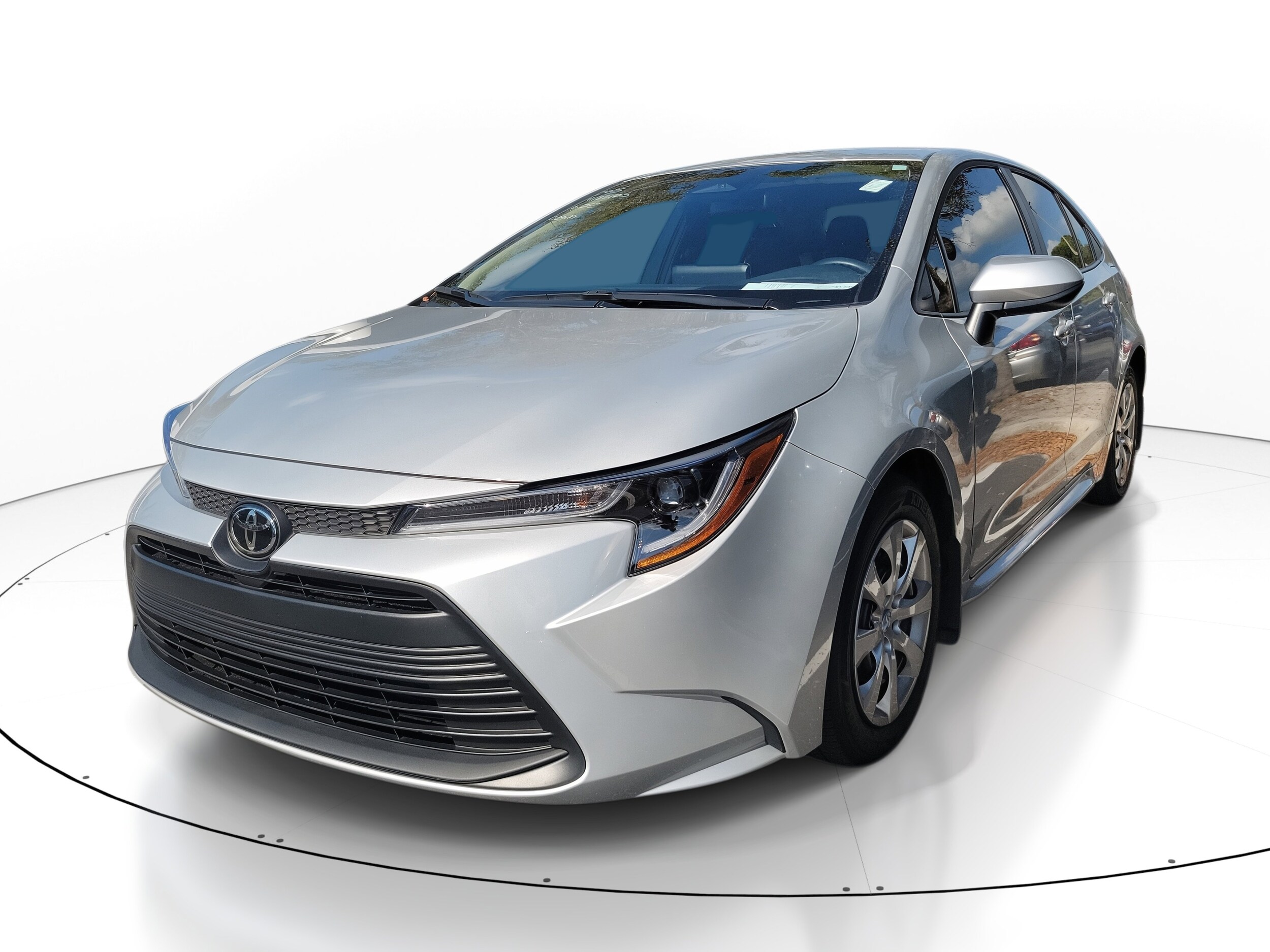 2025 Toyota Corolla LE photo 3