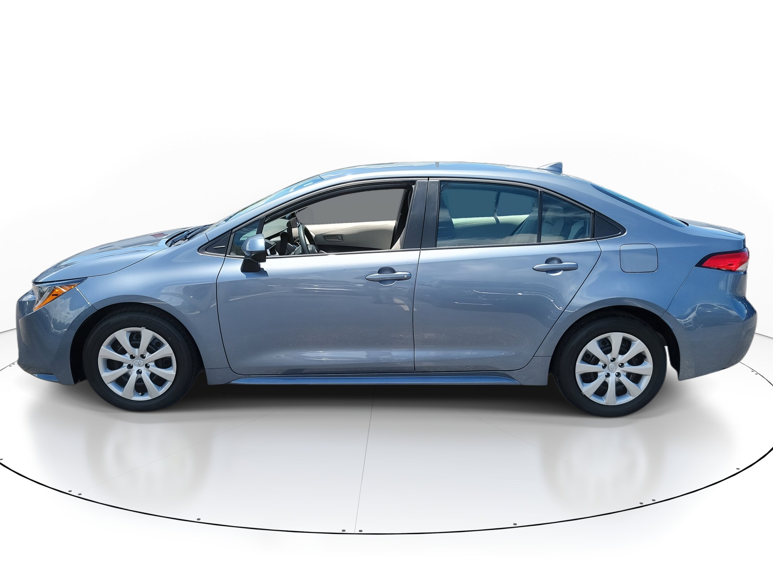 2024 Toyota Corolla LE photo 3