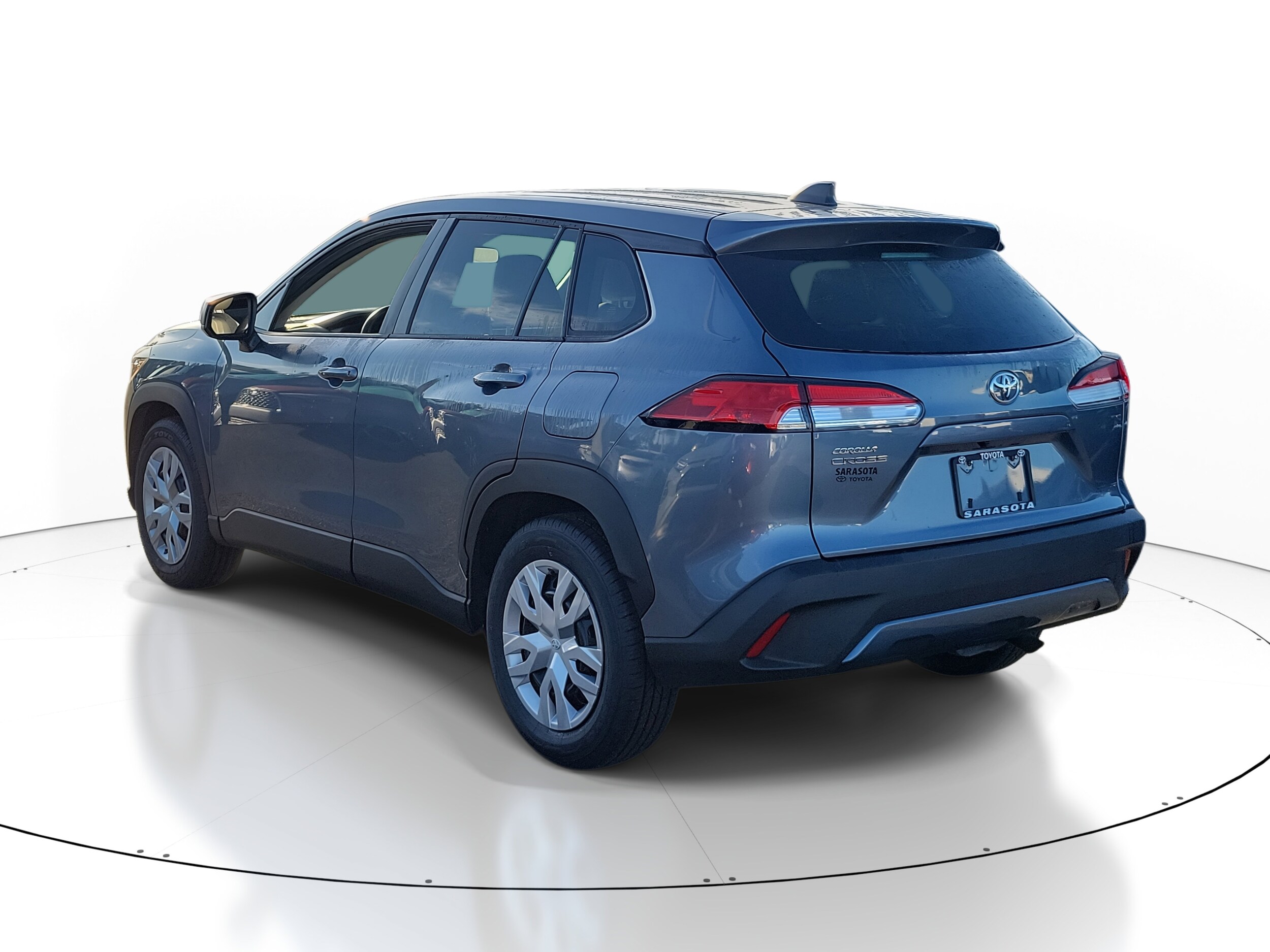 2023 Toyota Corolla Cross L photo 4