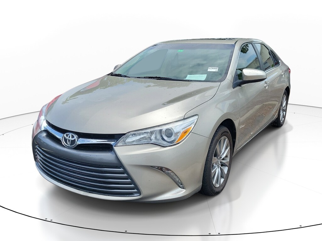 Used 2017 Toyota Camry XLE Sedan