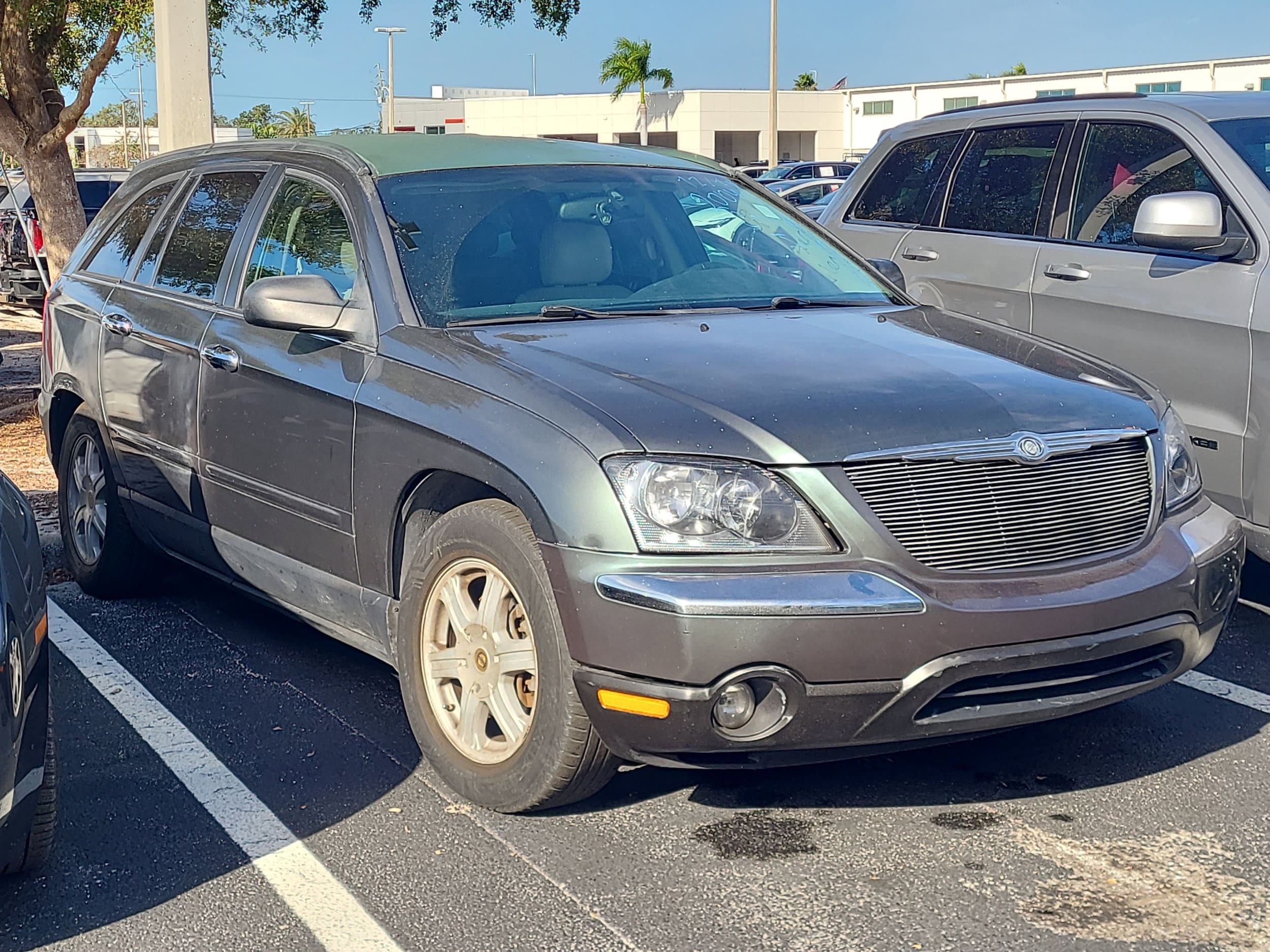 2004 Chrysler Pacifica FWD's photo