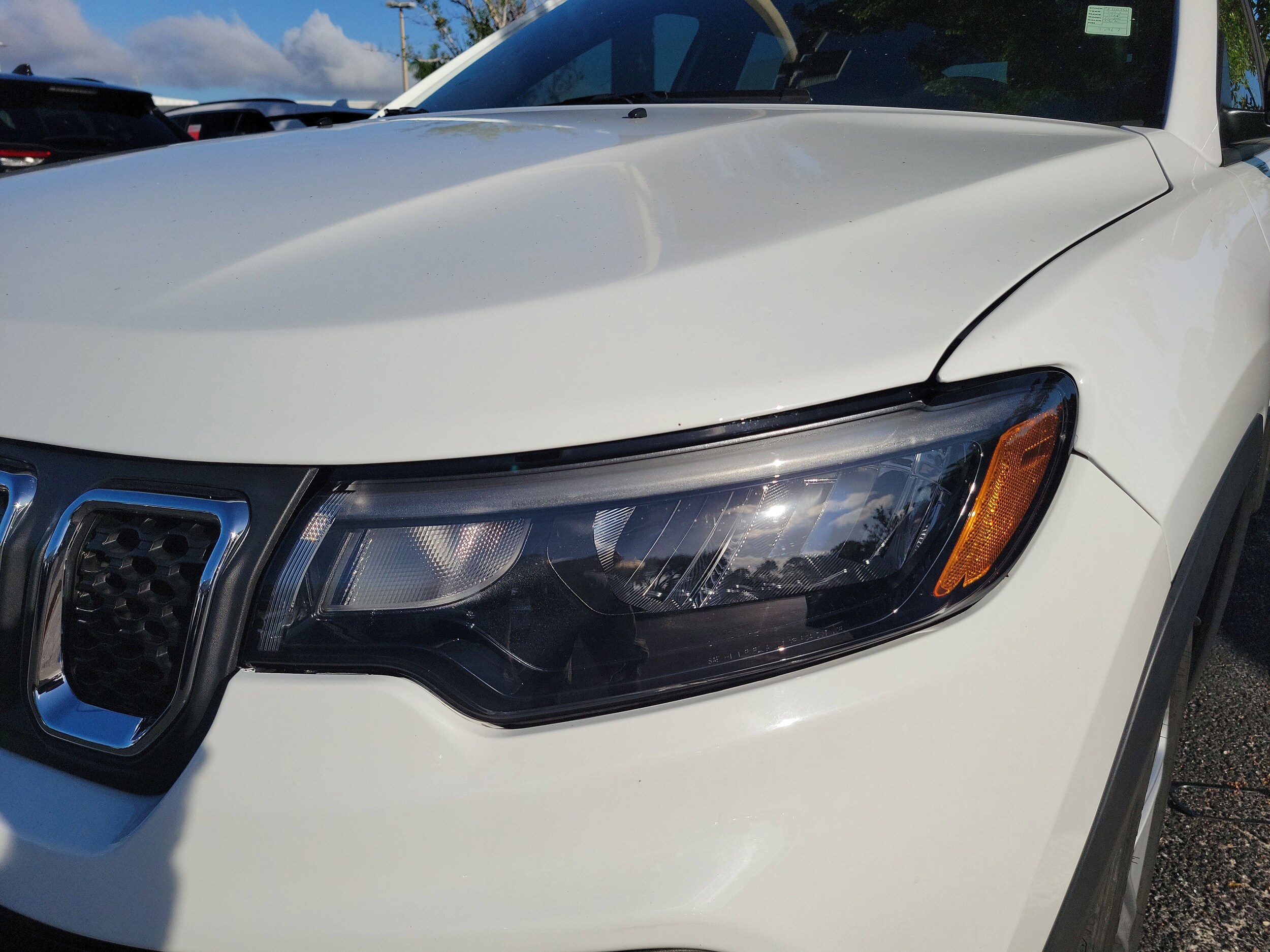 2023 Jeep Compass Latitude photo 2