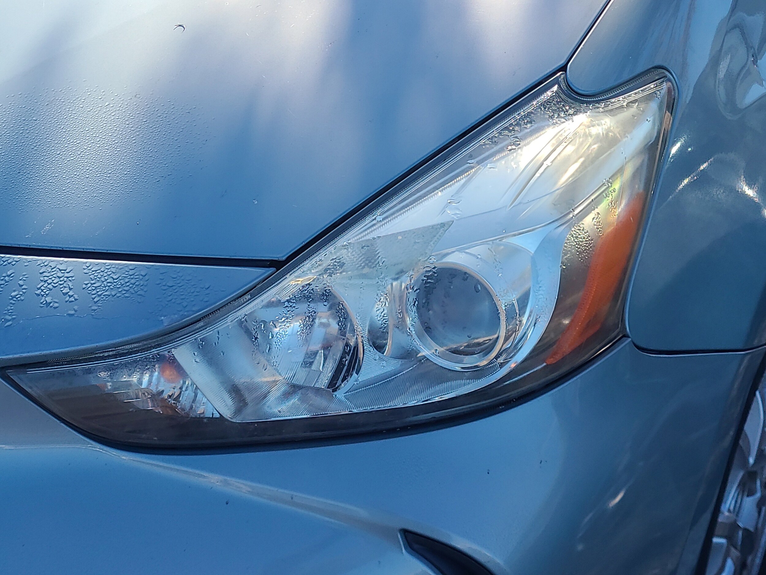 2015 Toyota Prius v Five - Photo 8