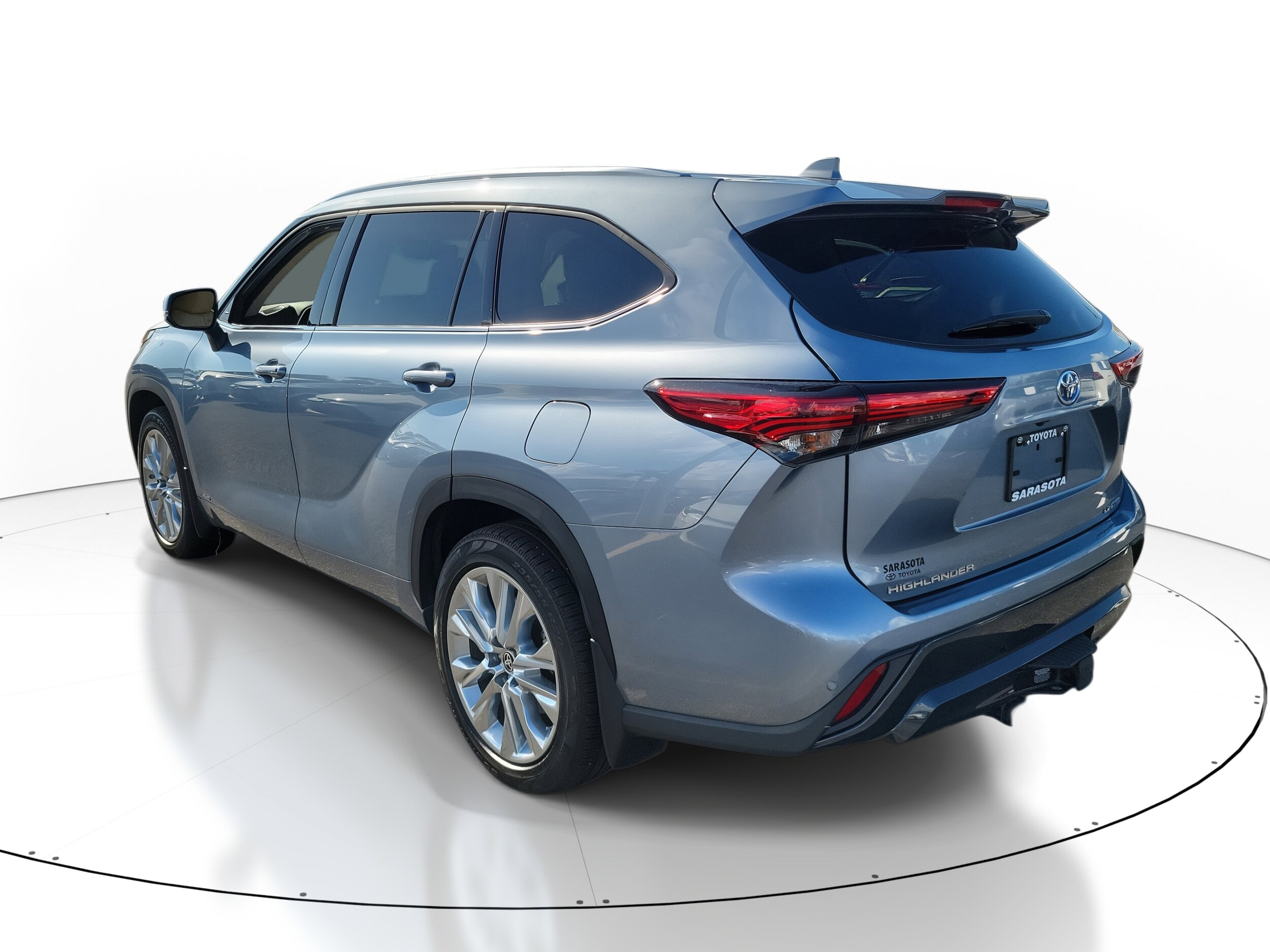 2022 Toyota Highlander Hybrid Limited photo 4