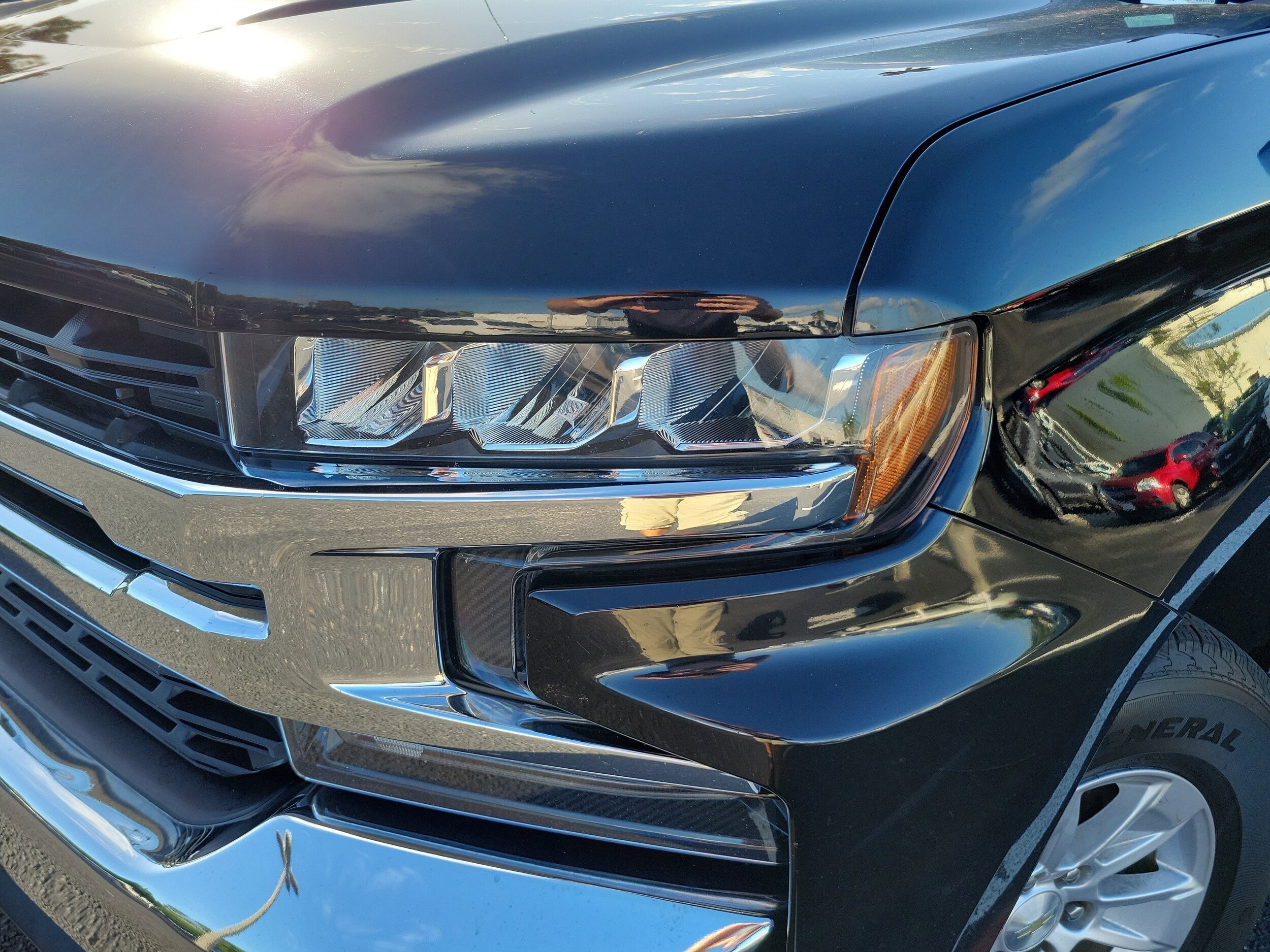 2021 Chevrolet Silverado 1500 LT photo 4