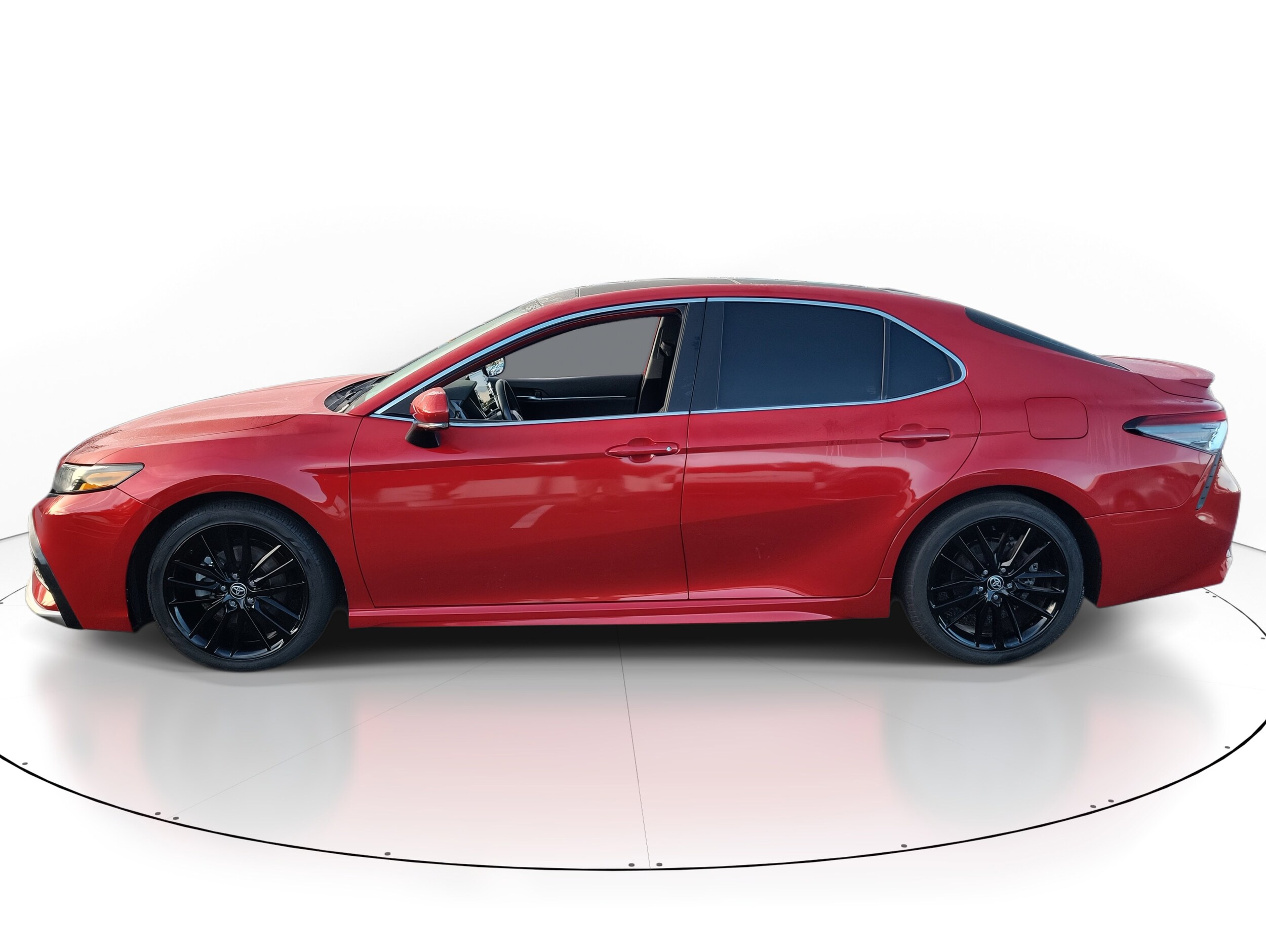2022 Toyota Camry XSE photo 3