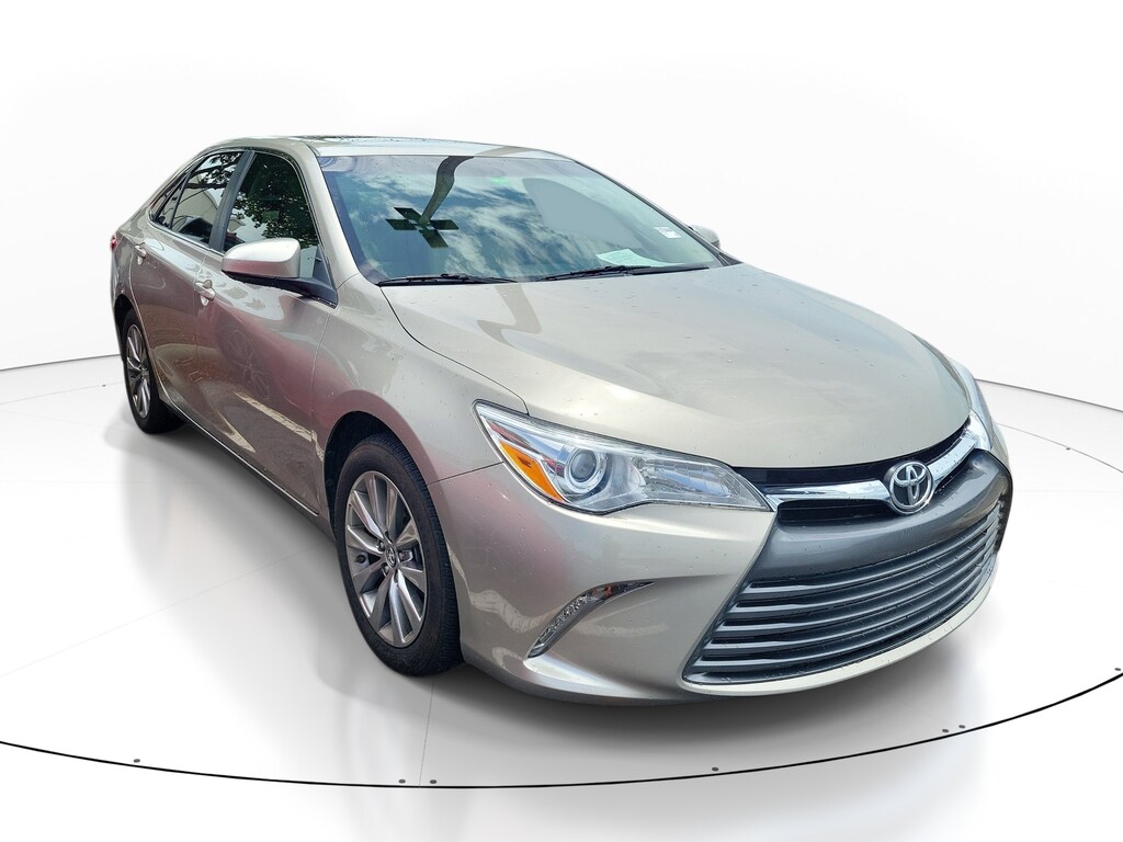 Used 2017 Toyota Camry XLE Sedan