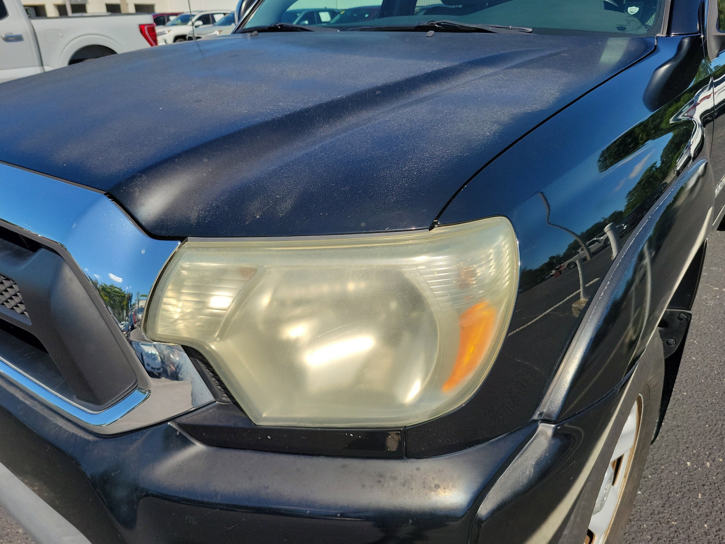 2013 Toyota Tacoma PreRunner V6 photo 4