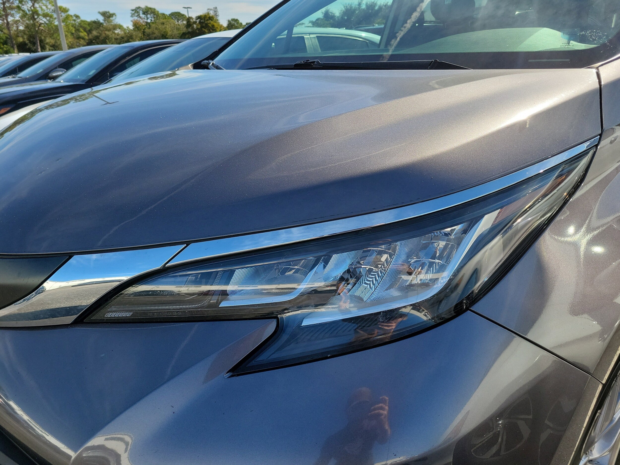 2021 Toyota Sienna XLE photo 4