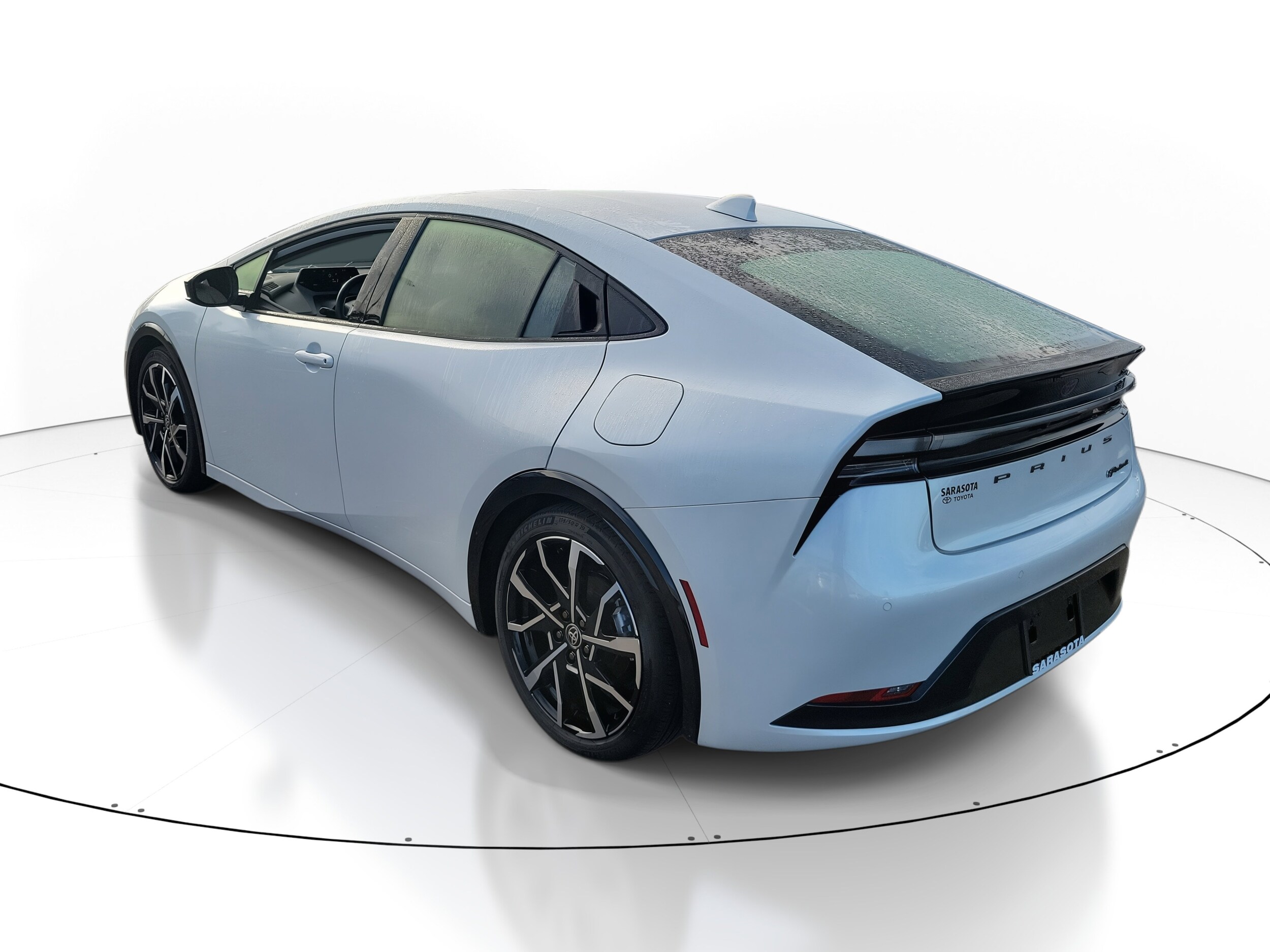 2024 Toyota Prius Prime XSE photo 4