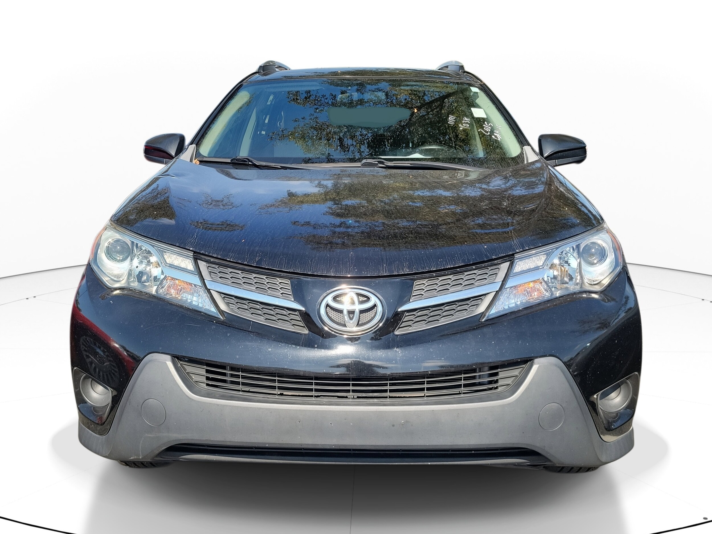 2015 Toyota RAV4 LE photo 2