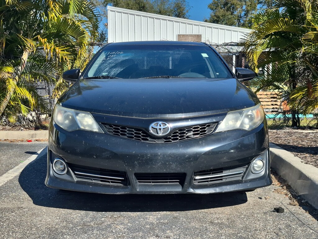Used 2012 Toyota Camry SE Sedan