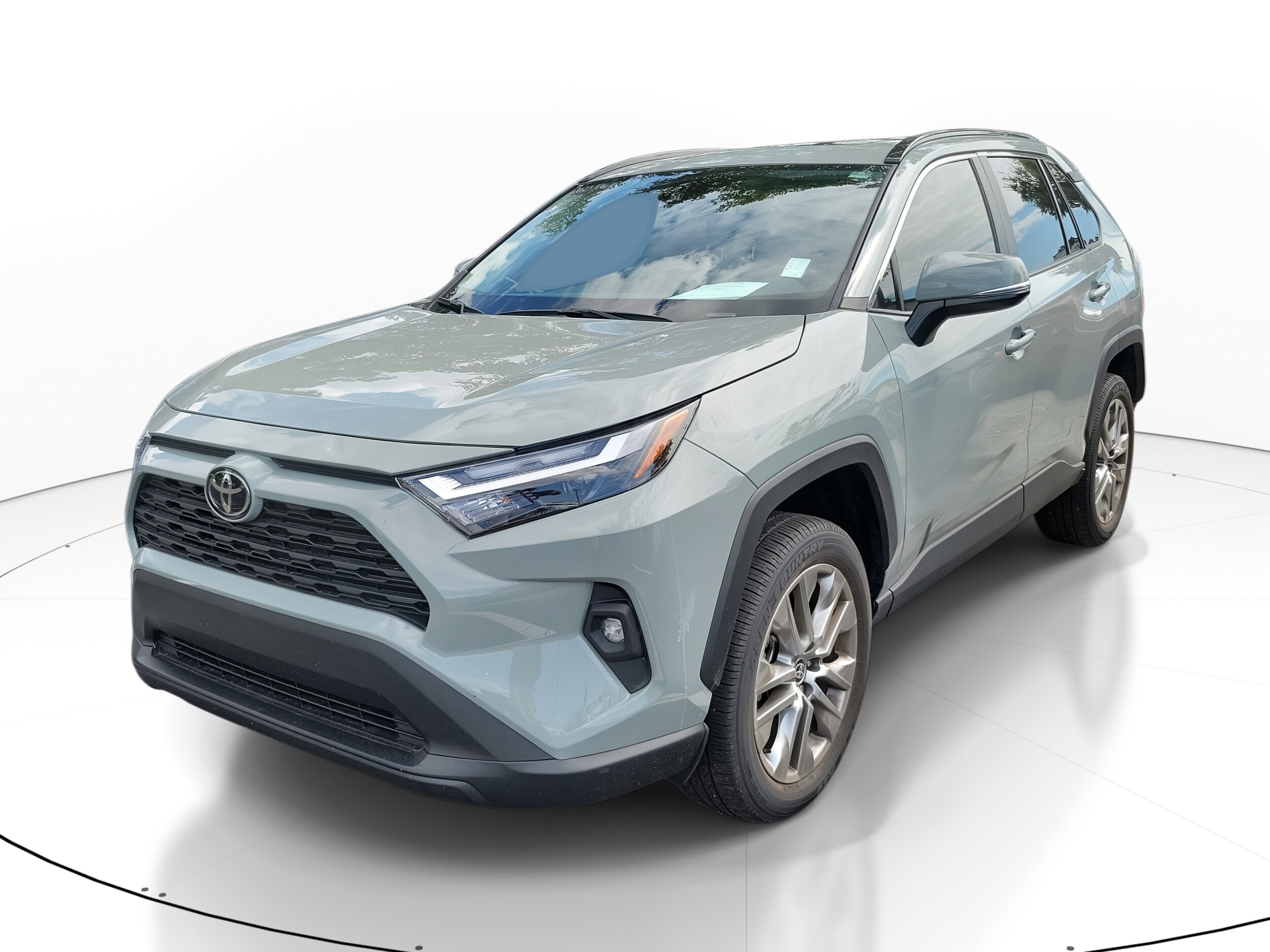 2023 Toyota RAV4 XLE Premium photo 3