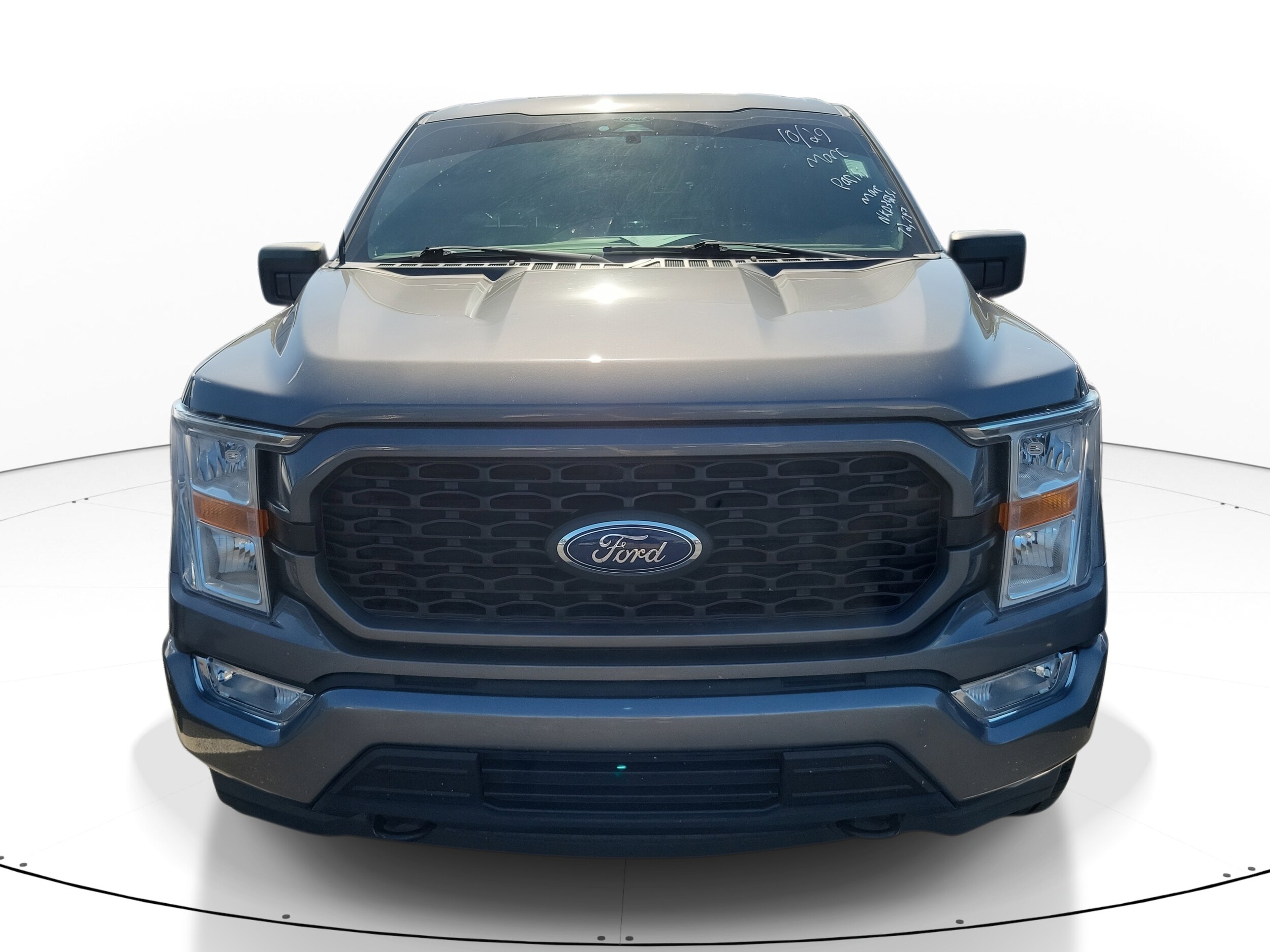 2022 Ford F-150 XL photo 2