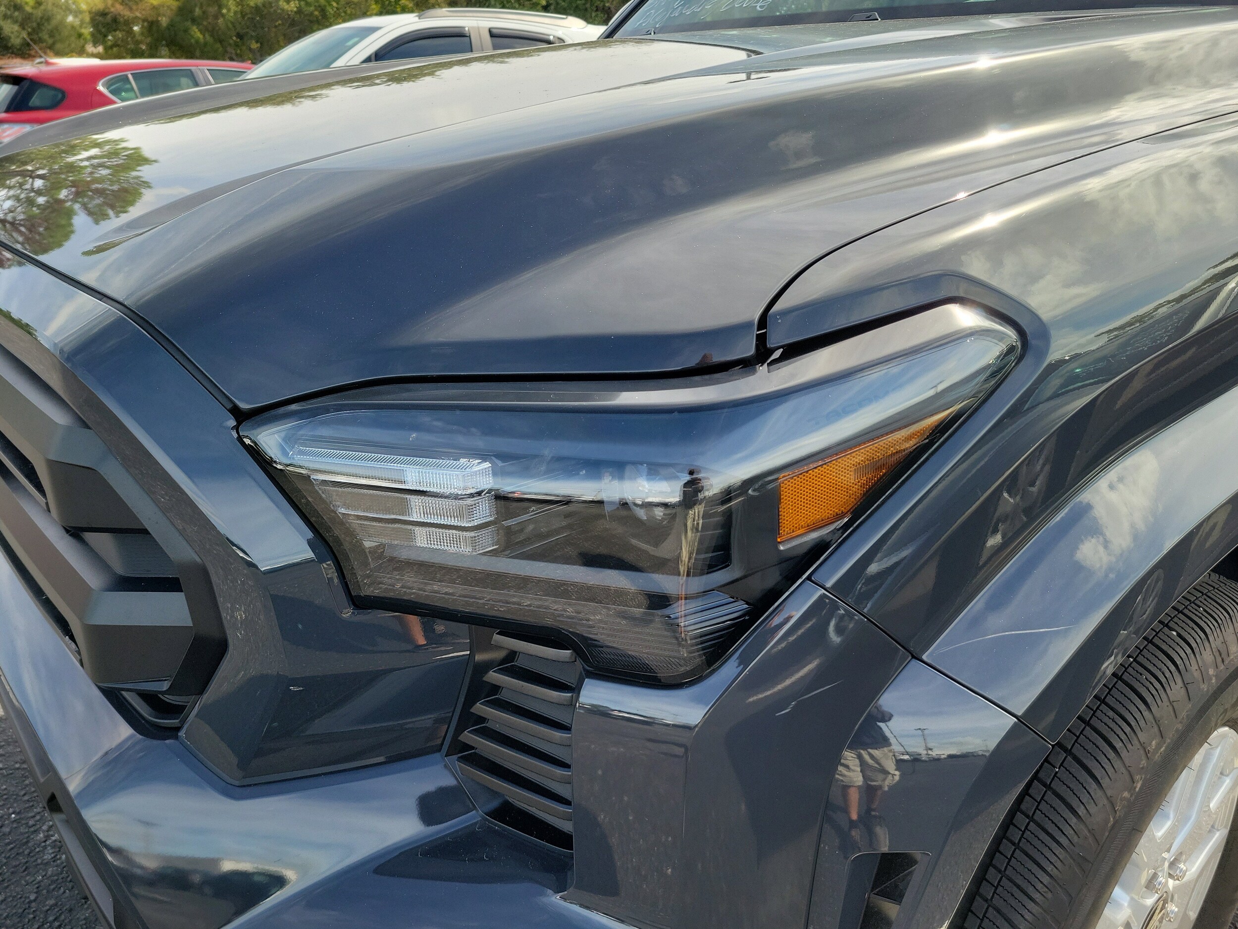 2025 Toyota Tacoma SR5 Double Cab photo 4