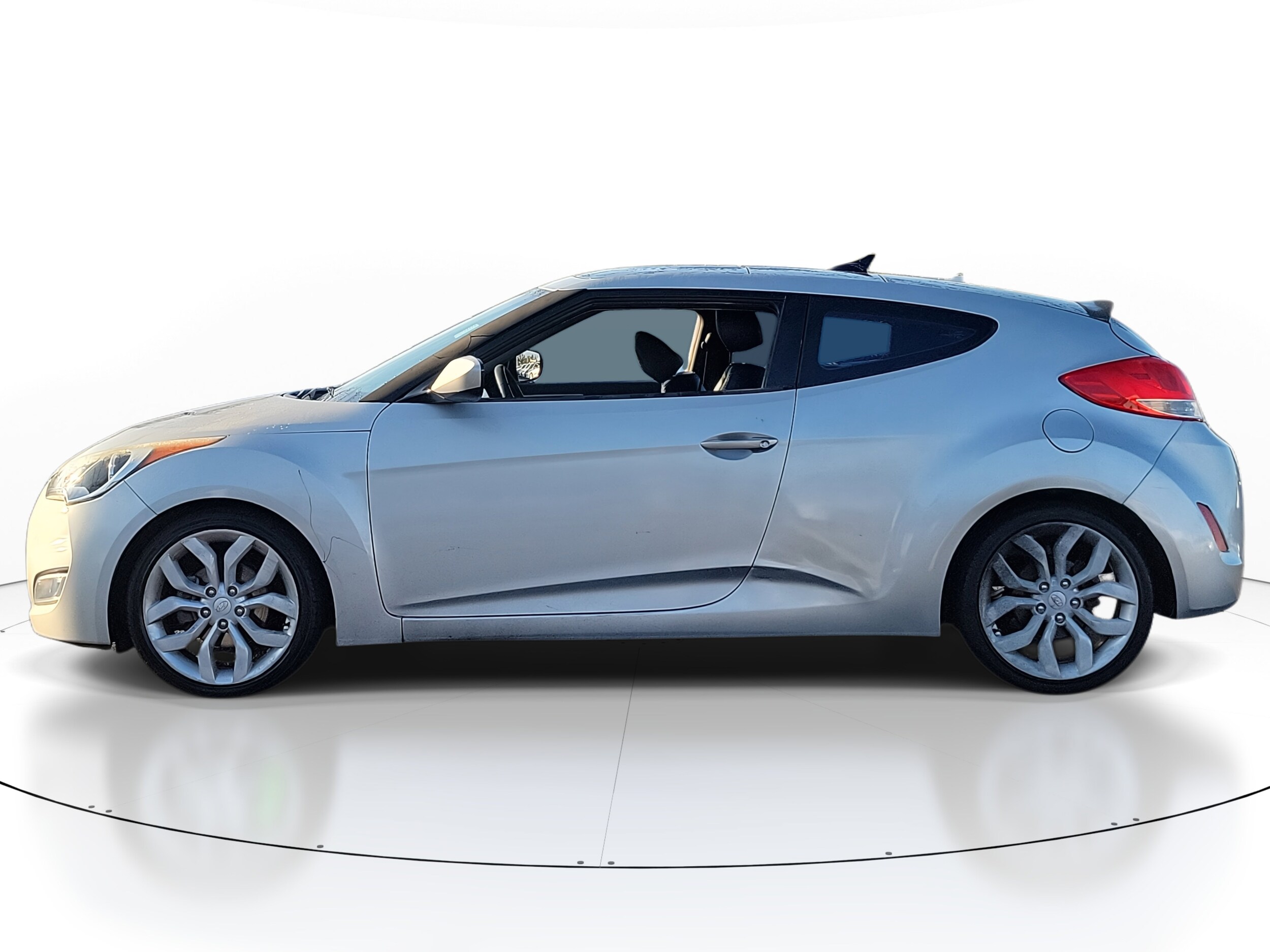 2013 Hyundai Veloster Base photo 3