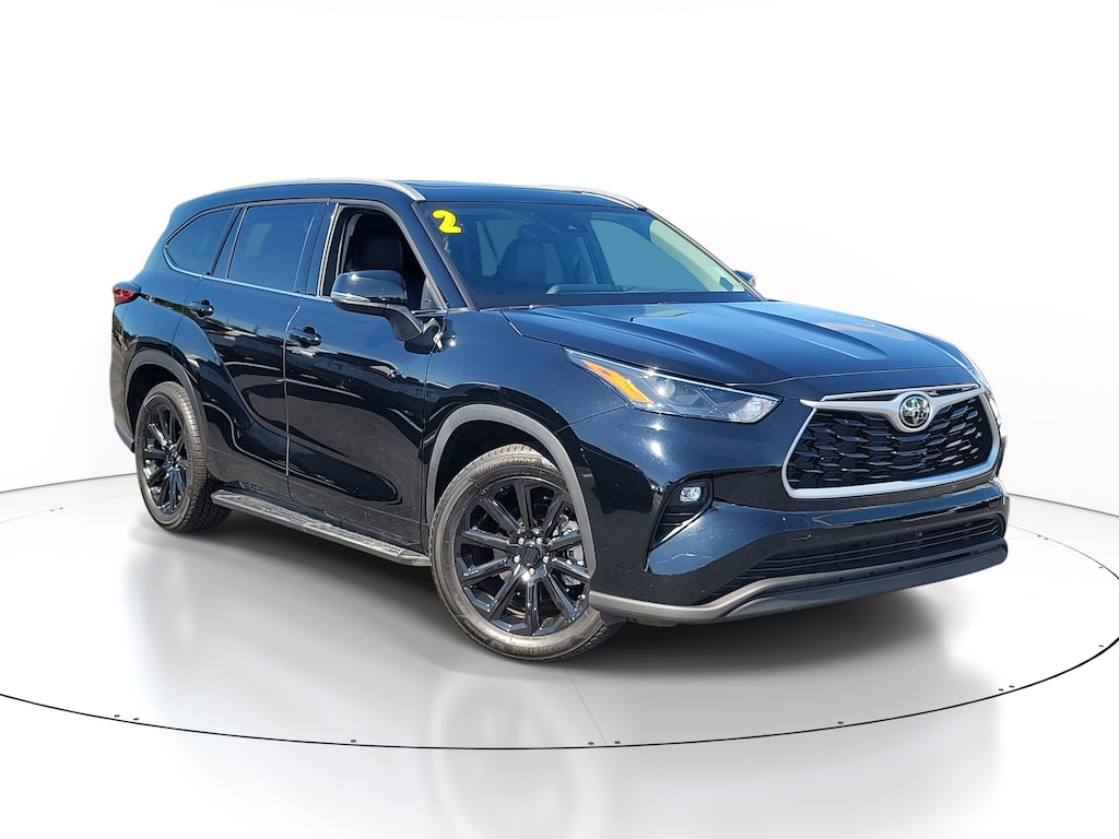 Used 2022 Toyota Highlander XLE SUV