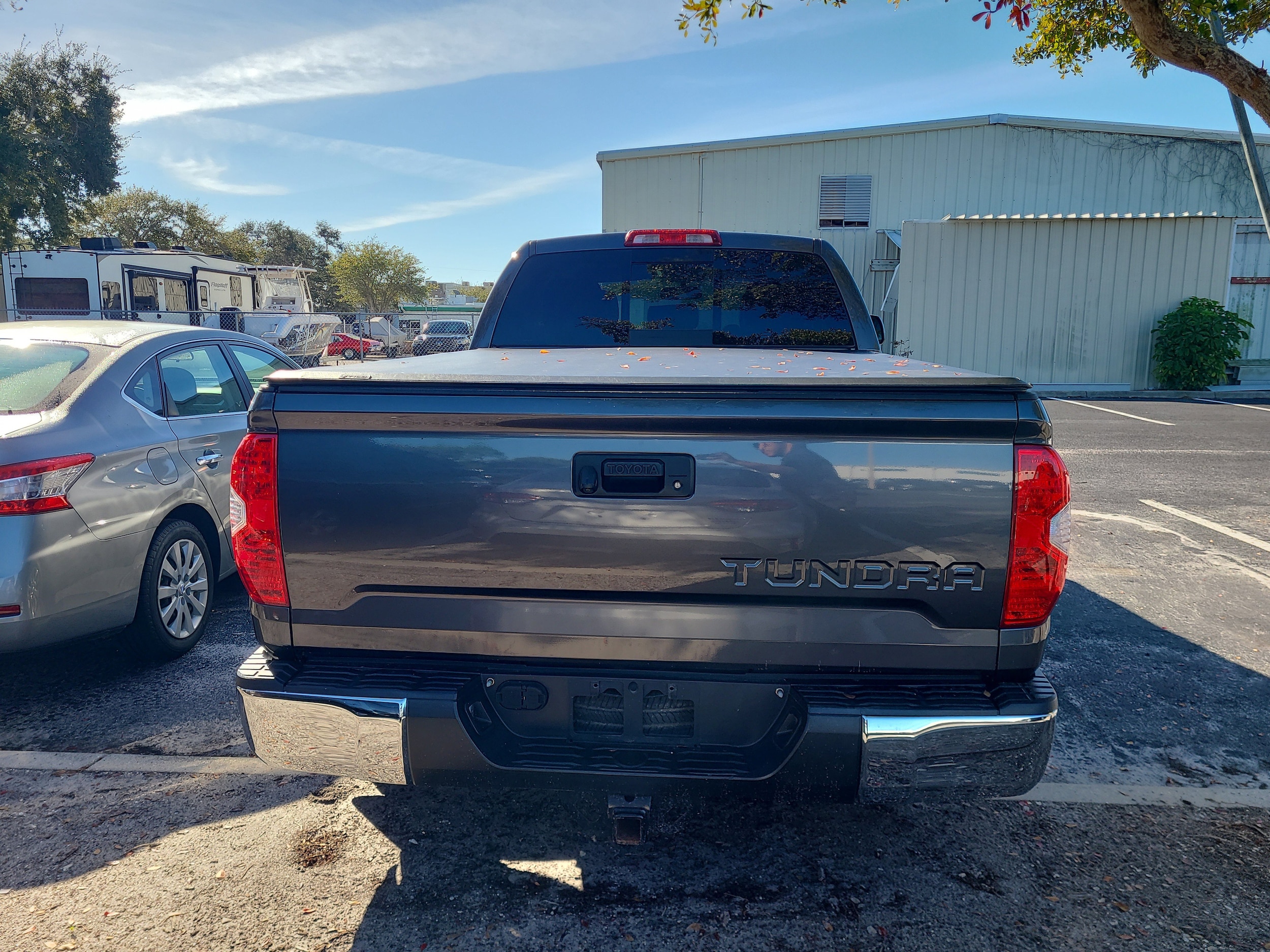 2014 Toyota Tundra Limited - Photo 5