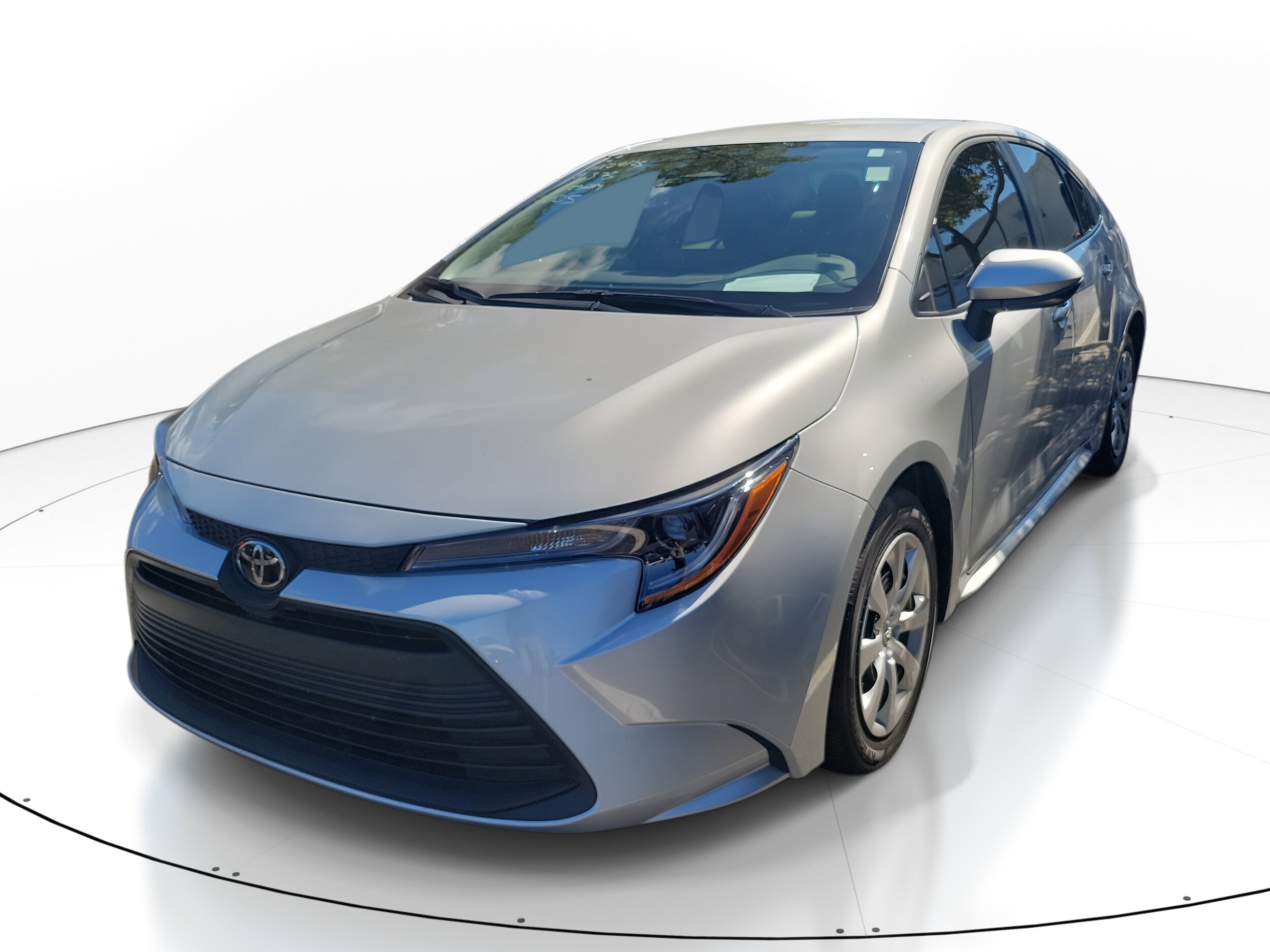 2025 Toyota Corolla LE photo 3