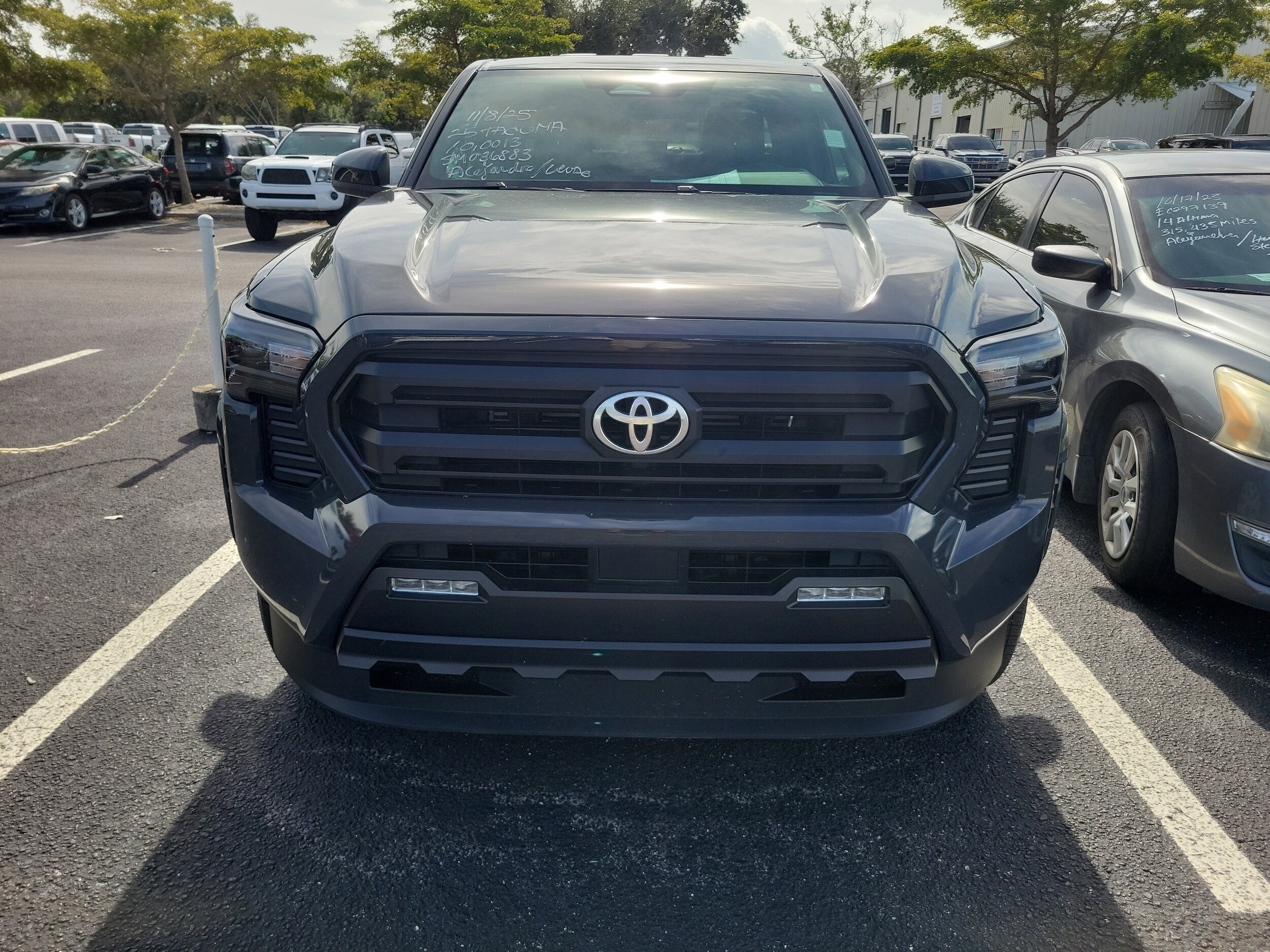 2025 Toyota Tacoma SR5 Double Cab photo 2