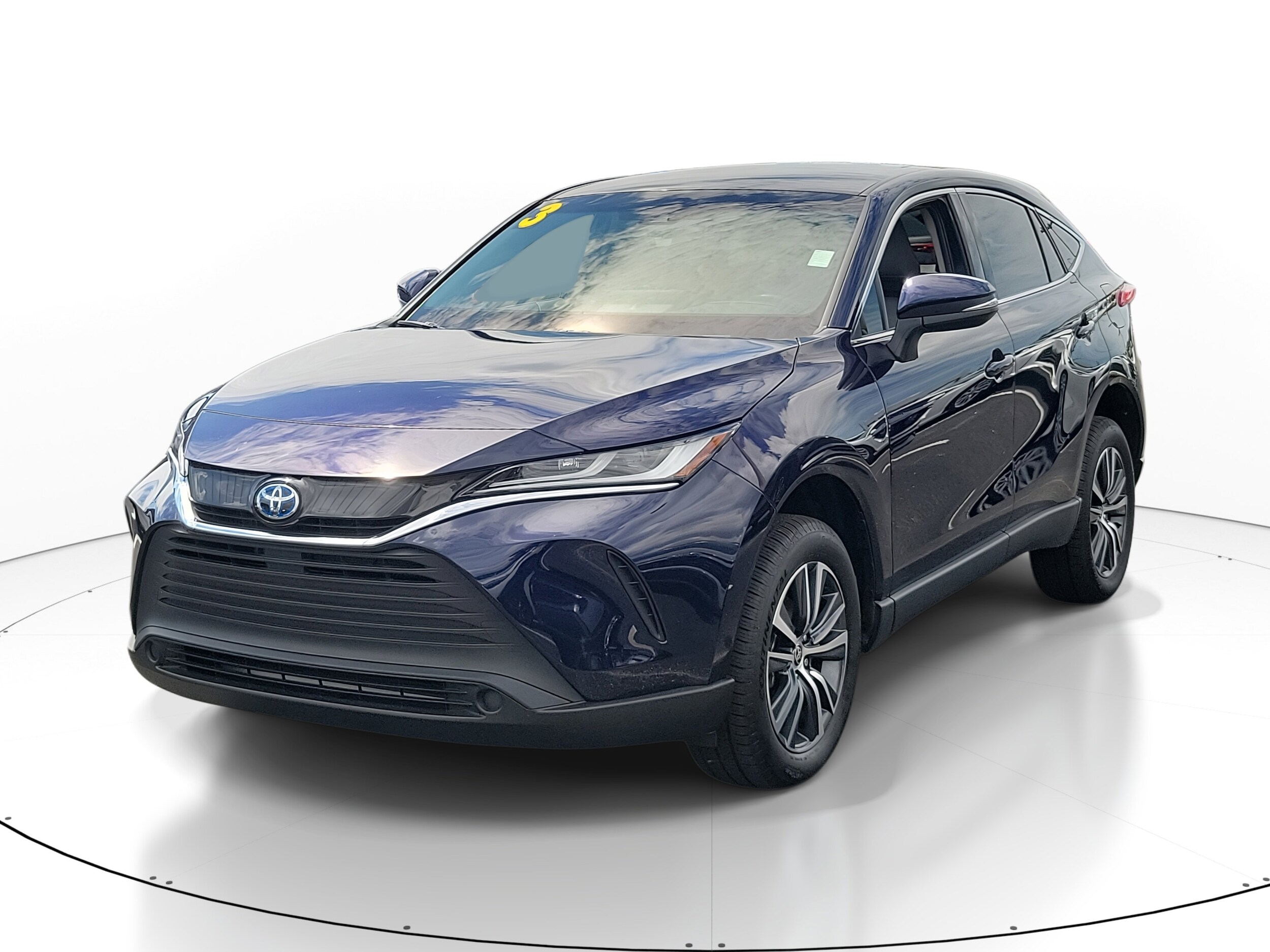 2023 Toyota Venza LE photo 2