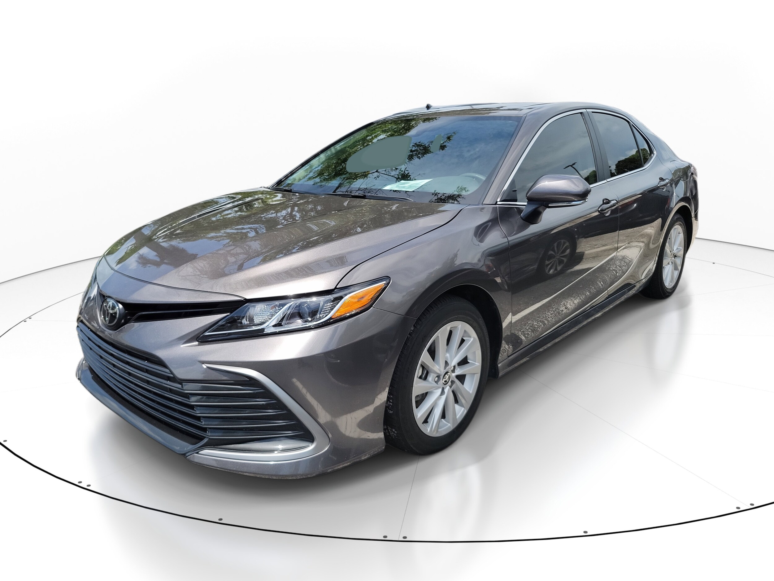 2024 Toyota Camry LE photo 3