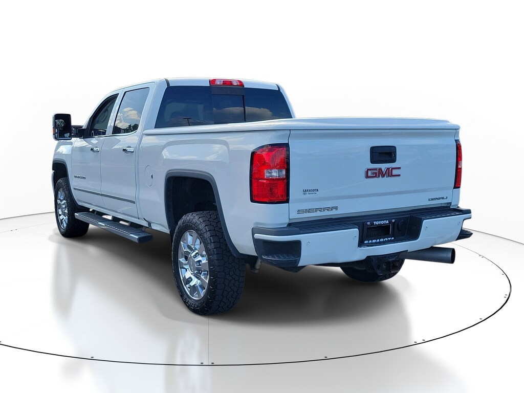 Used 2019 GMC Sierra 2500HD Denali Truck Crew Cab