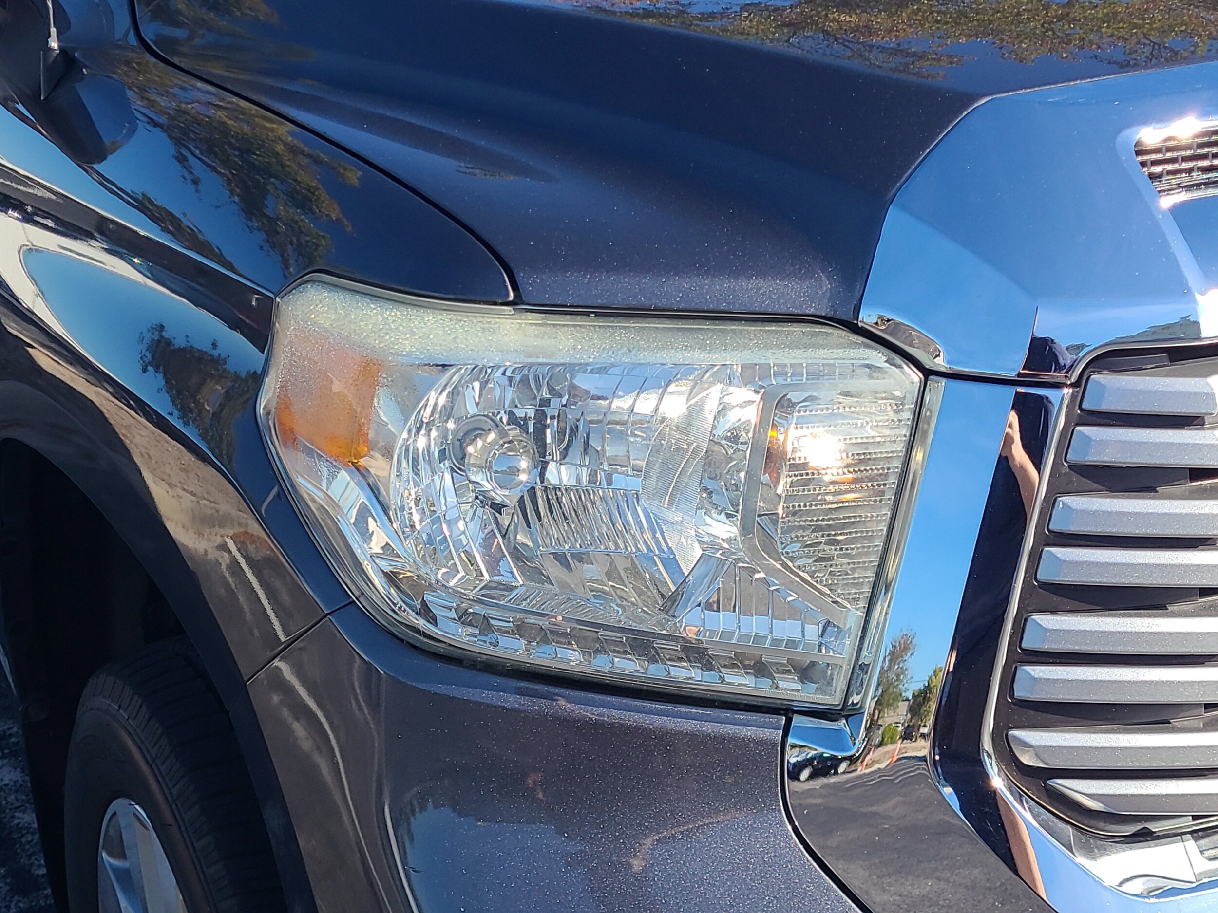 2014 Toyota Tundra Limited - Photo 8
