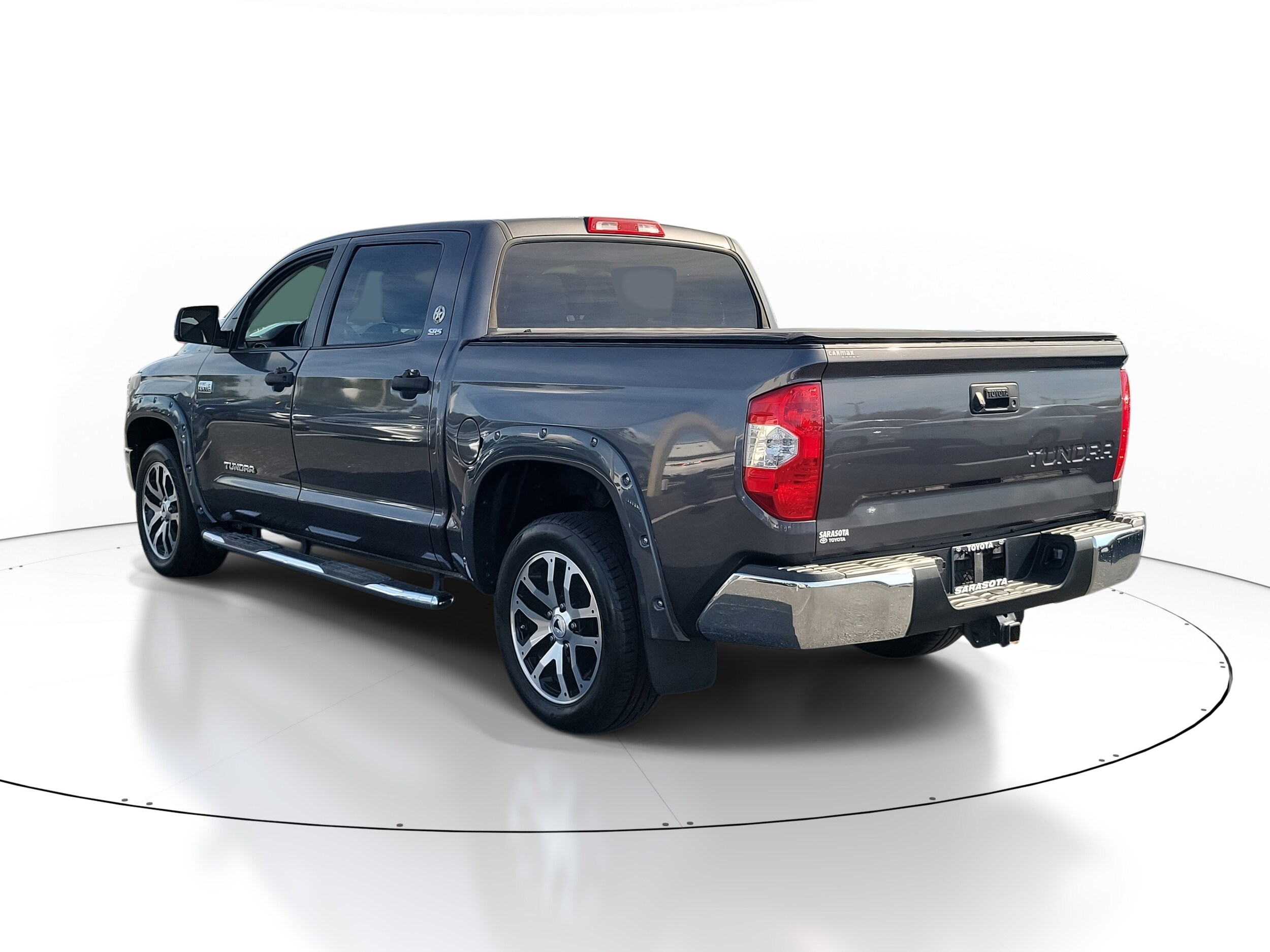 2018 Toyota Tundra SR5 CrewMax photo 4