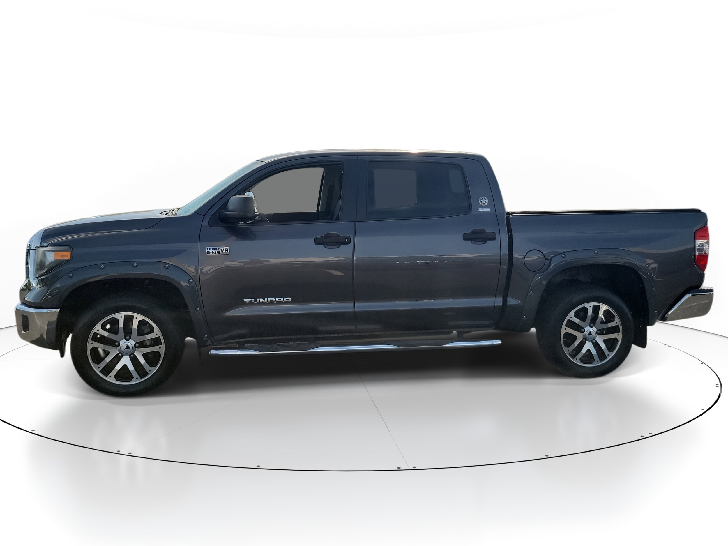 2018 Toyota Tundra SR5 CrewMax photo 3