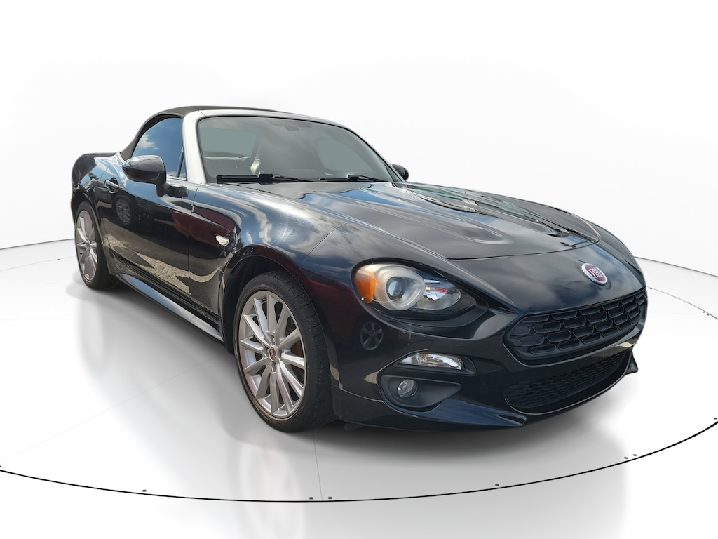 Used 2017 FIAT 124 Spider Lusso Convertible