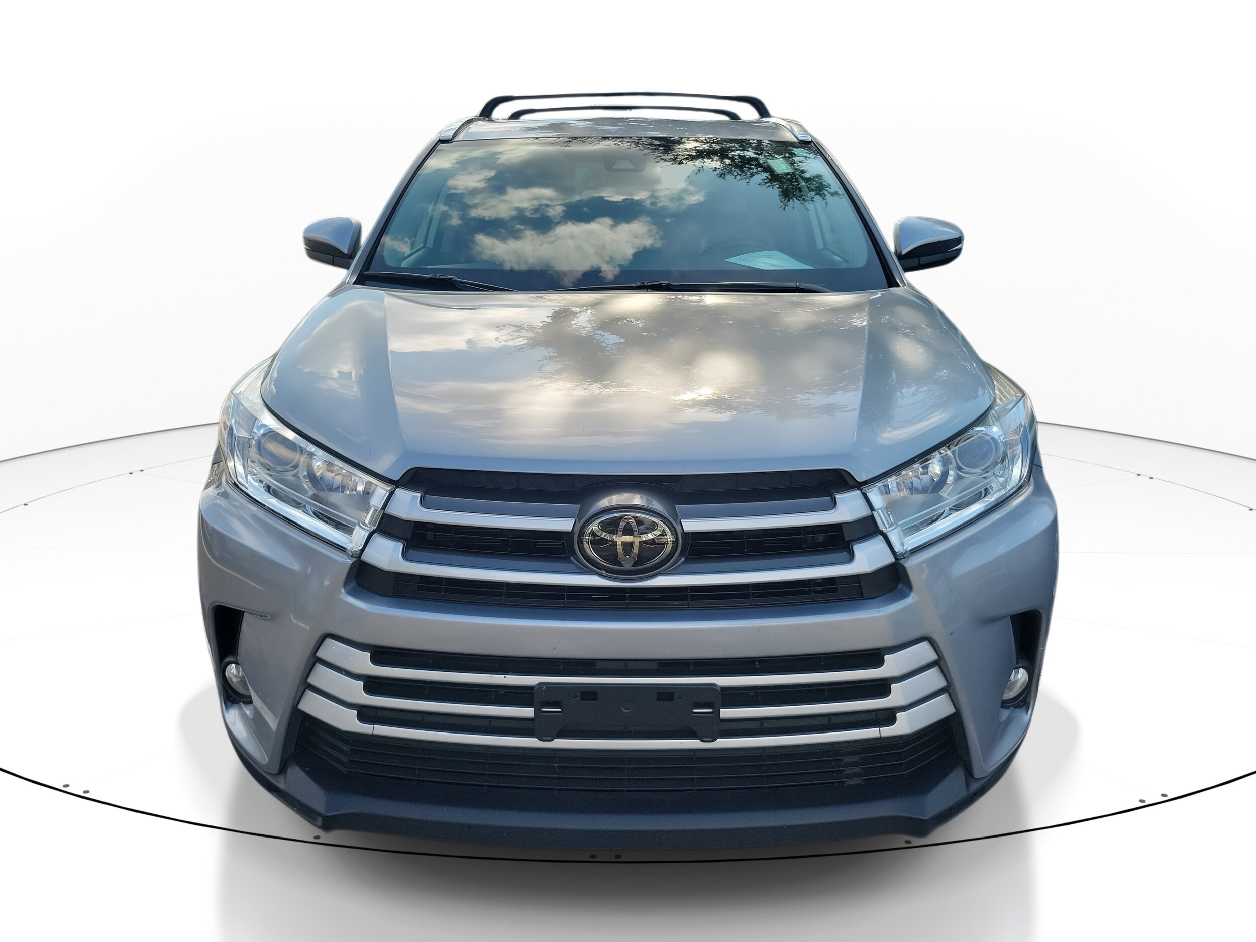2018 Toyota Highlander XLE photo 2