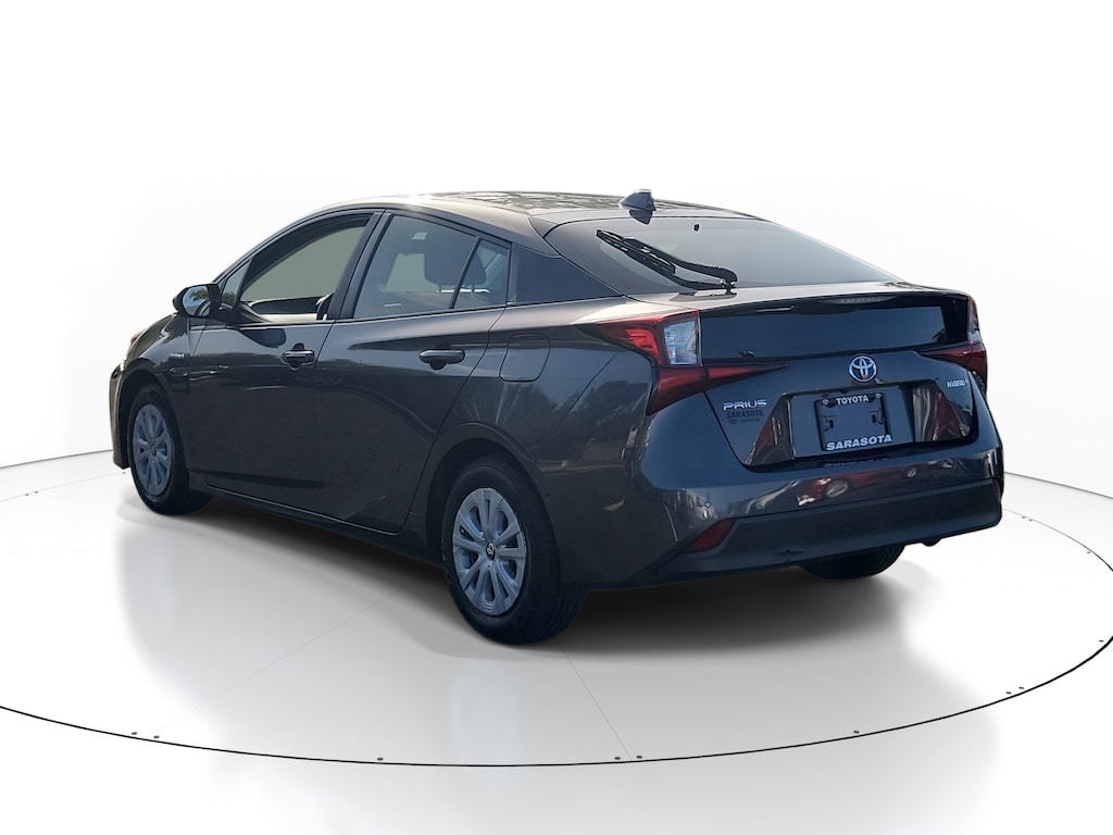 Used 2022 Toyota Prius L Hatchback