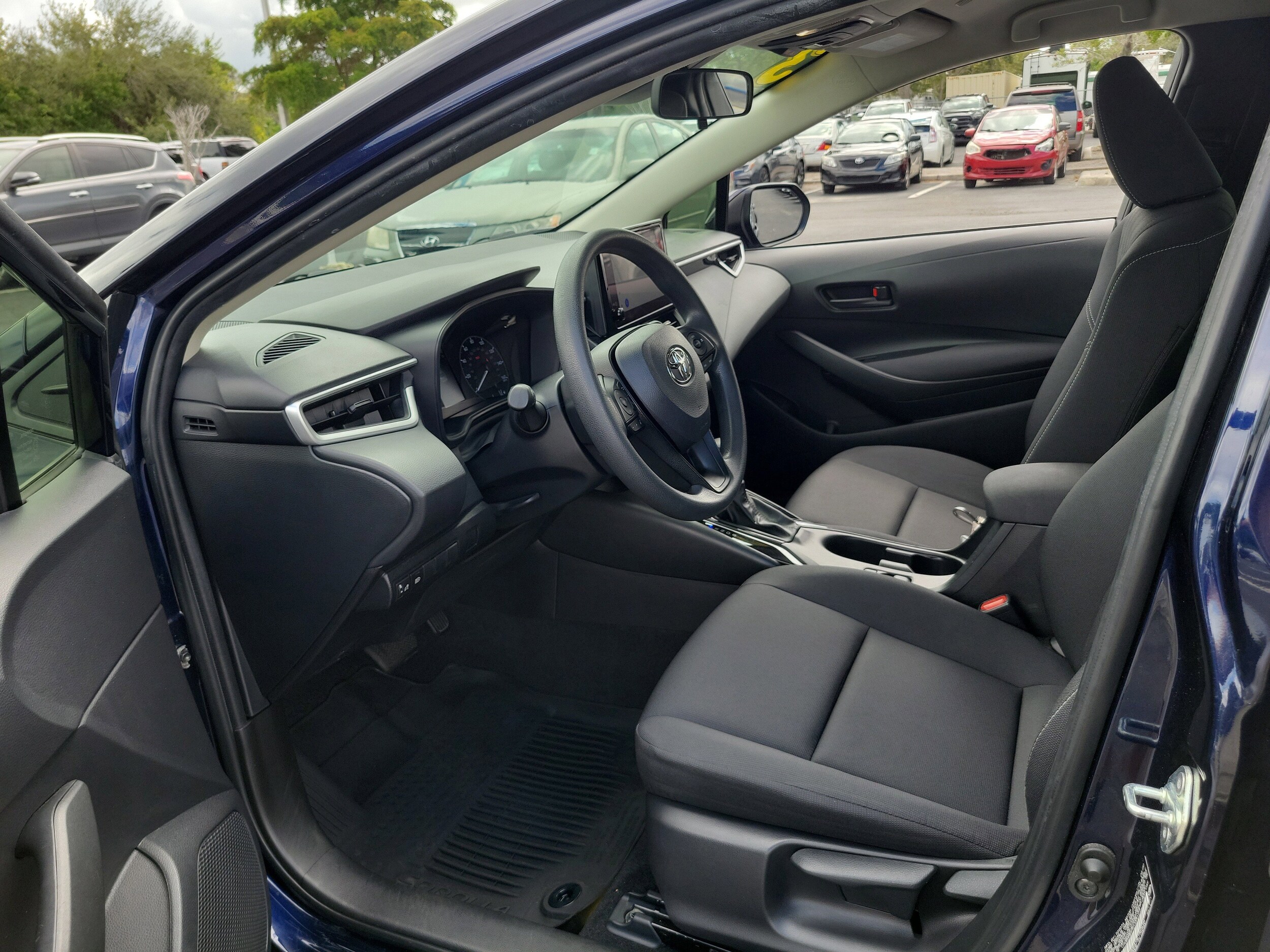 2023 Toyota Corolla LE - Photo 21