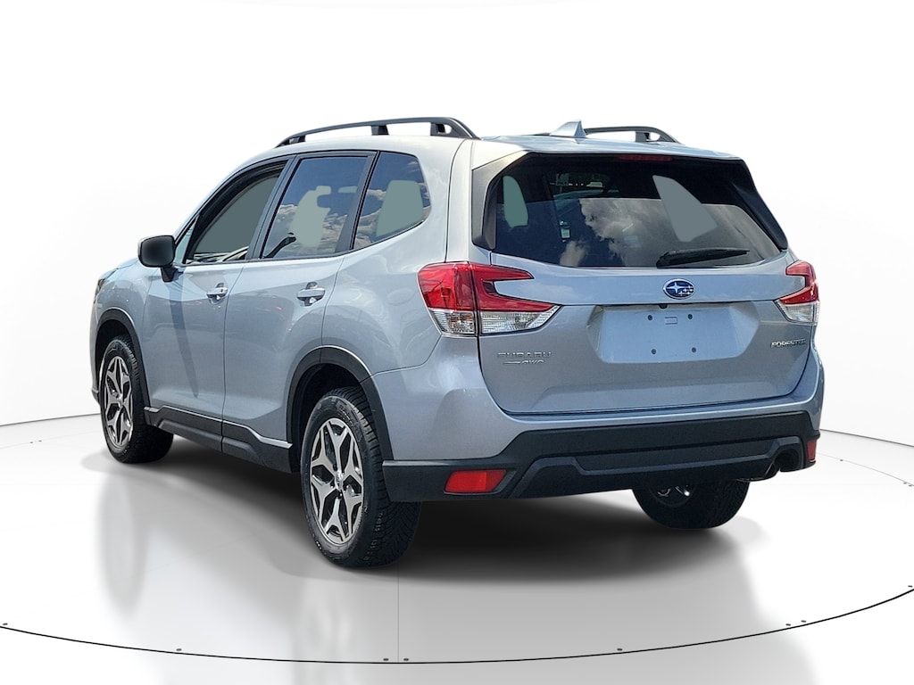 Used 2023 Subaru Forester Premium SUV