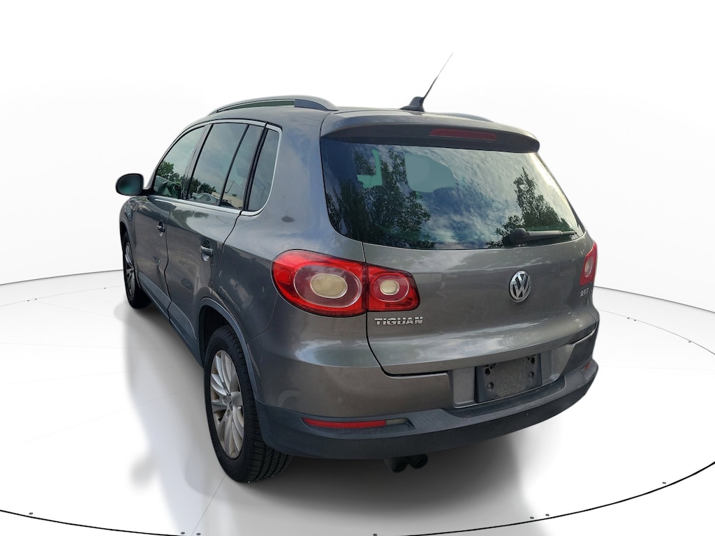 Used 2009 Volkswagen Tiguan S w/Automatic SUV