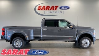 2025 Ford F-450 Platinum 4x4