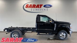2025 Ford F-350 Chassis XL 145