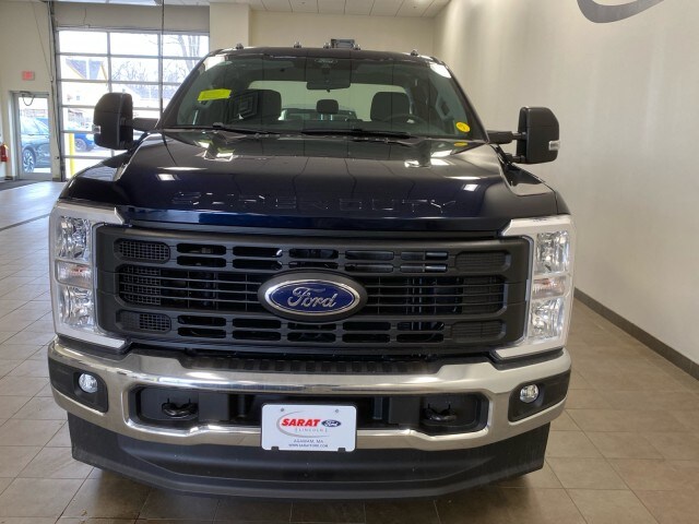 2025 Ford F-250 XL photo 2